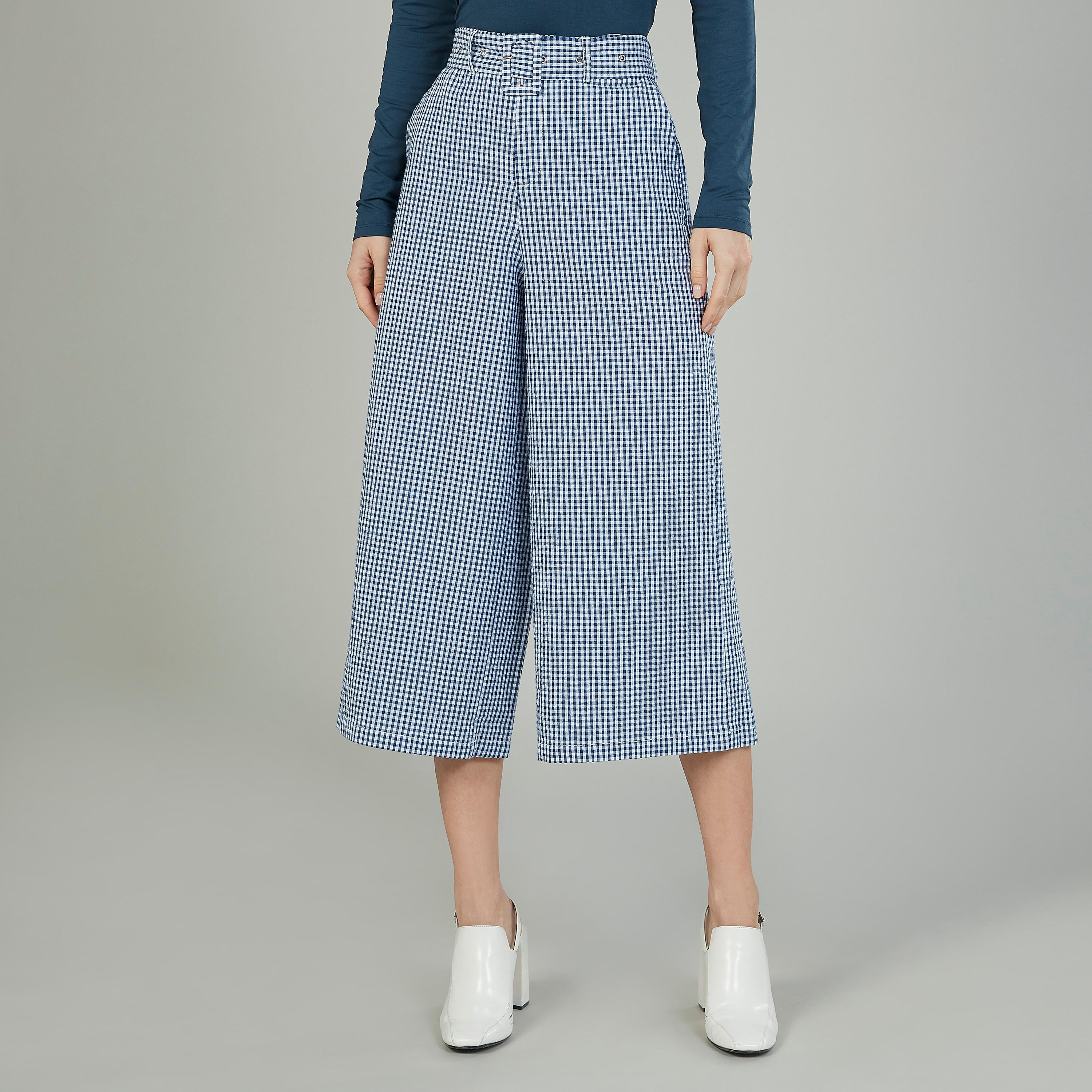 بنطلون قصير كاروهات بخصر مرتفع وجيوب وحزام-women-clothing-bottoms-trousers-image-1