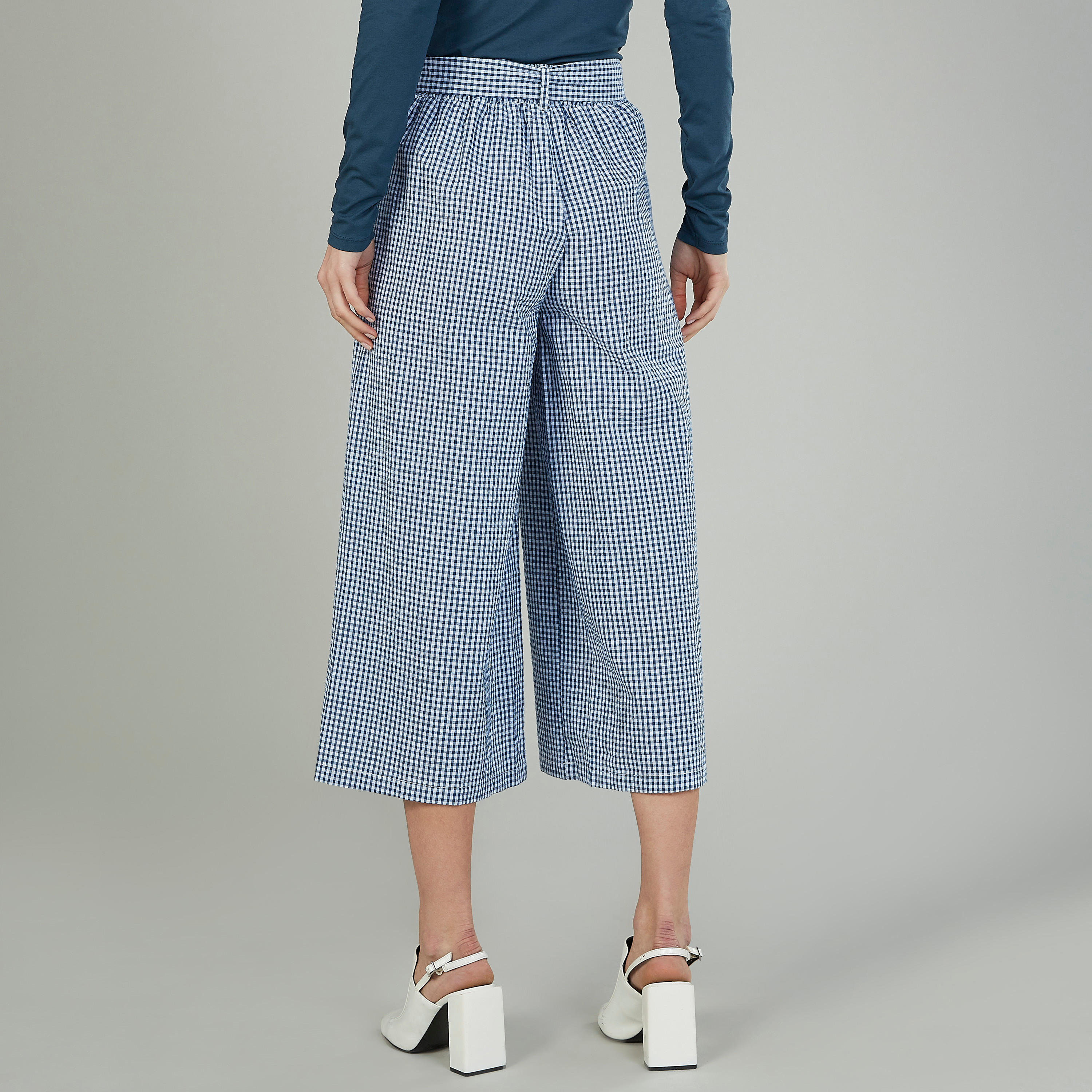 بنطلون قصير كاروهات بخصر مرتفع وجيوب وحزام-women-clothing-bottoms-trousers-image-4