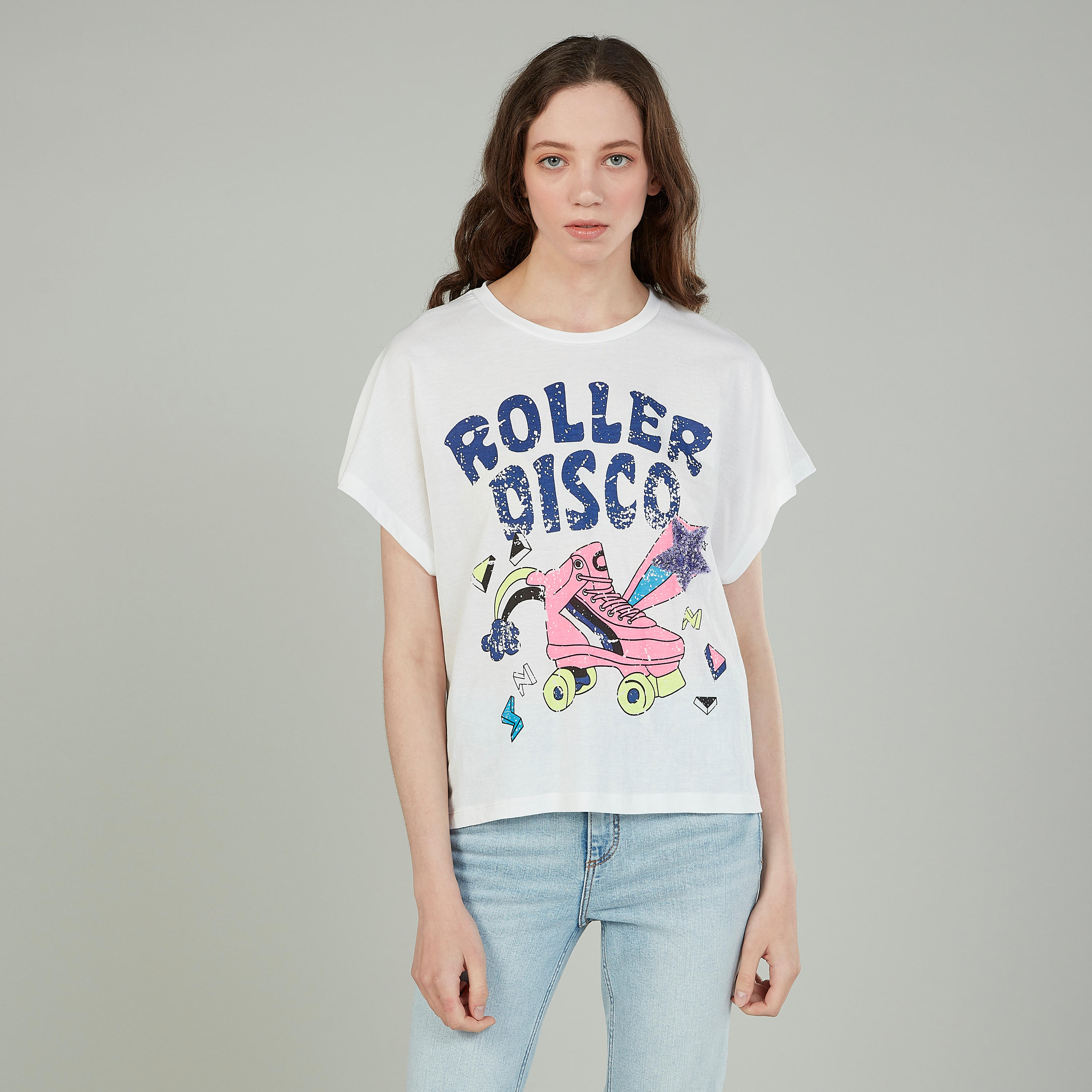 تيشيرت بياقة مستديرة وأكمام قصيرة وطبعات-women-clothing-tshirts-image-1