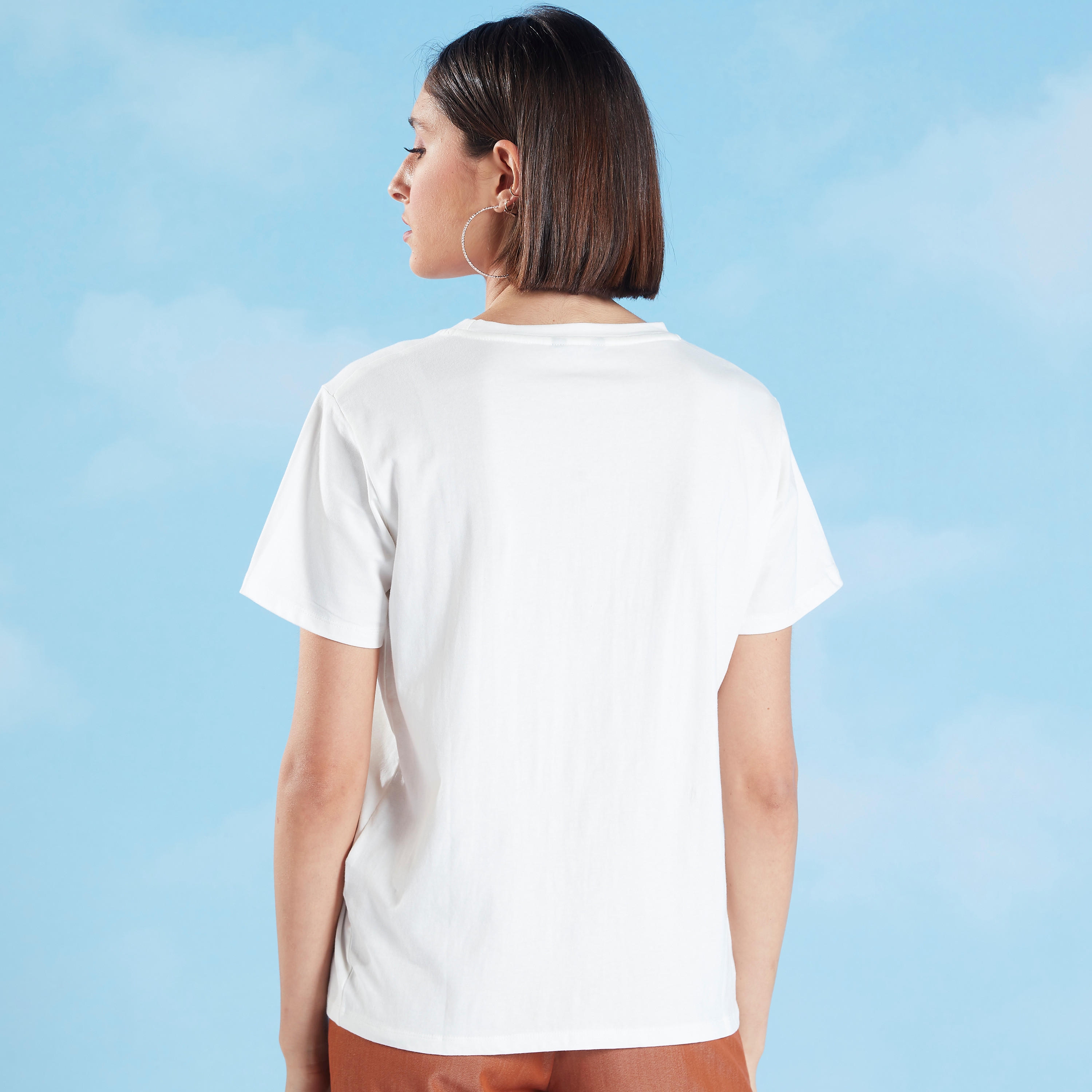 تيشيرت مزين بياقة ضيقة وأكمام قصيرة-women-clothing-tshirts-image-4