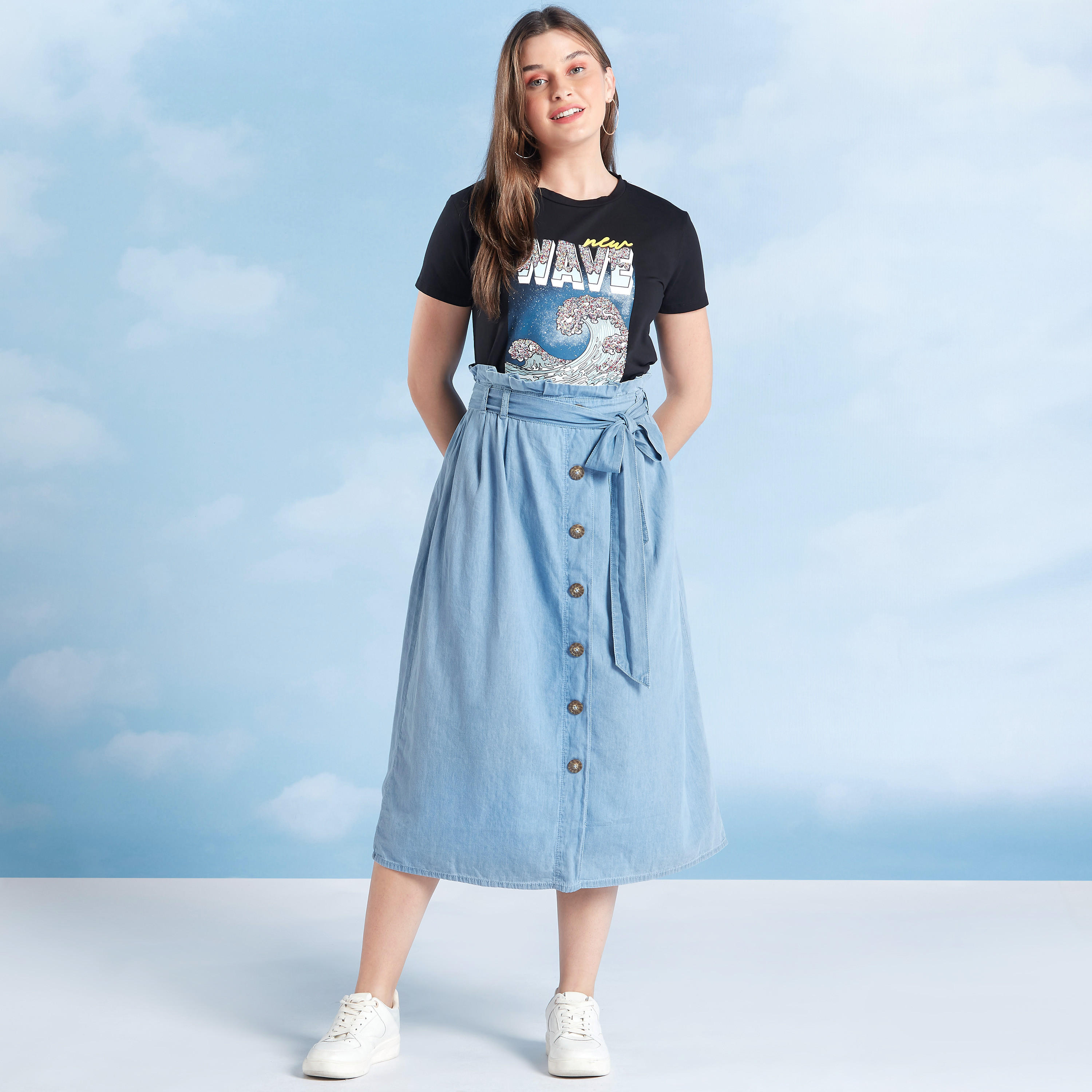 تيشيرت بياقة مستديرة وأكمام قصيرة وطبعات-women-clothing-tshirts-image-3