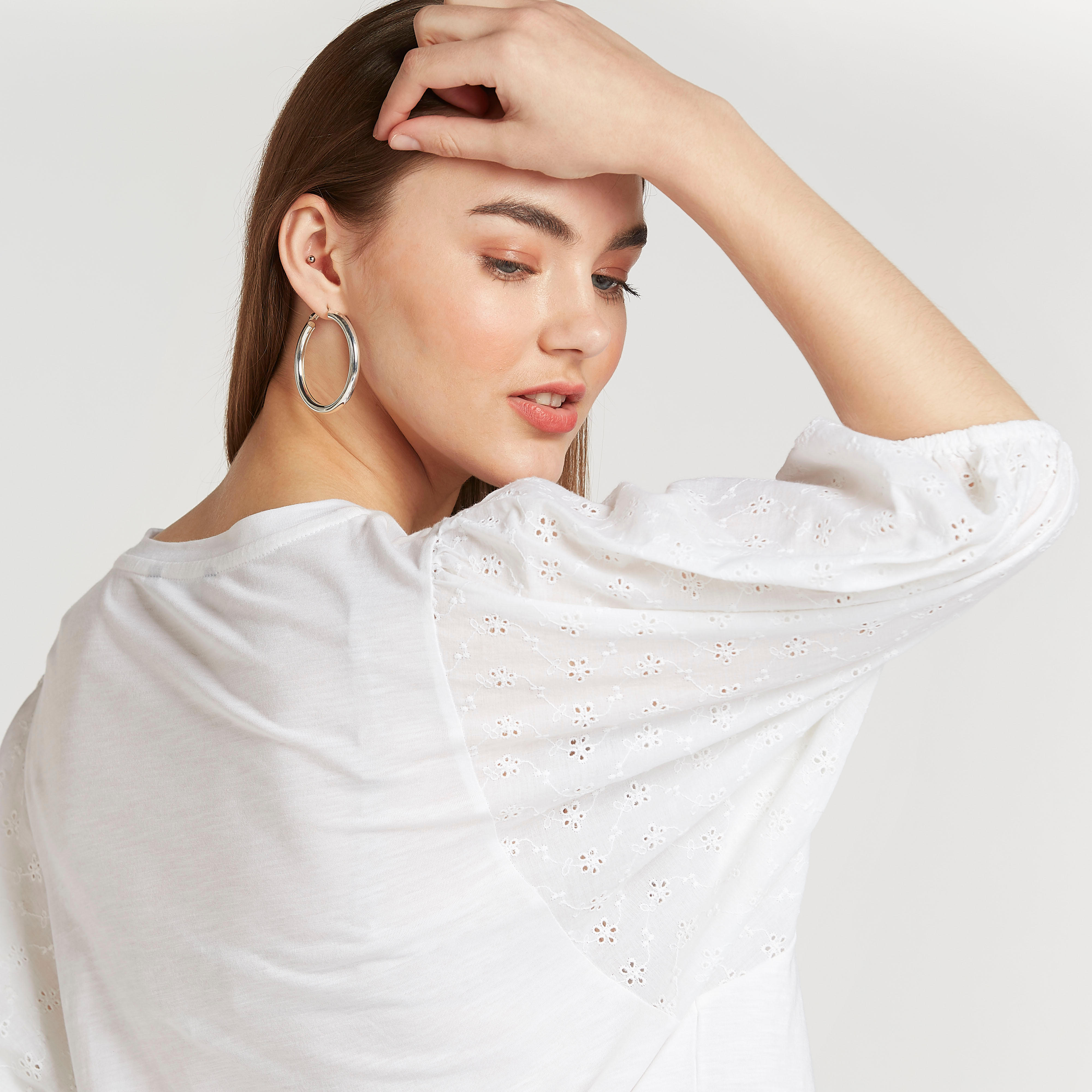 بلوزة سادة بياقة ضيقة وأكمام 3/4 بيشوب-women-clothing-tshirts-image-4