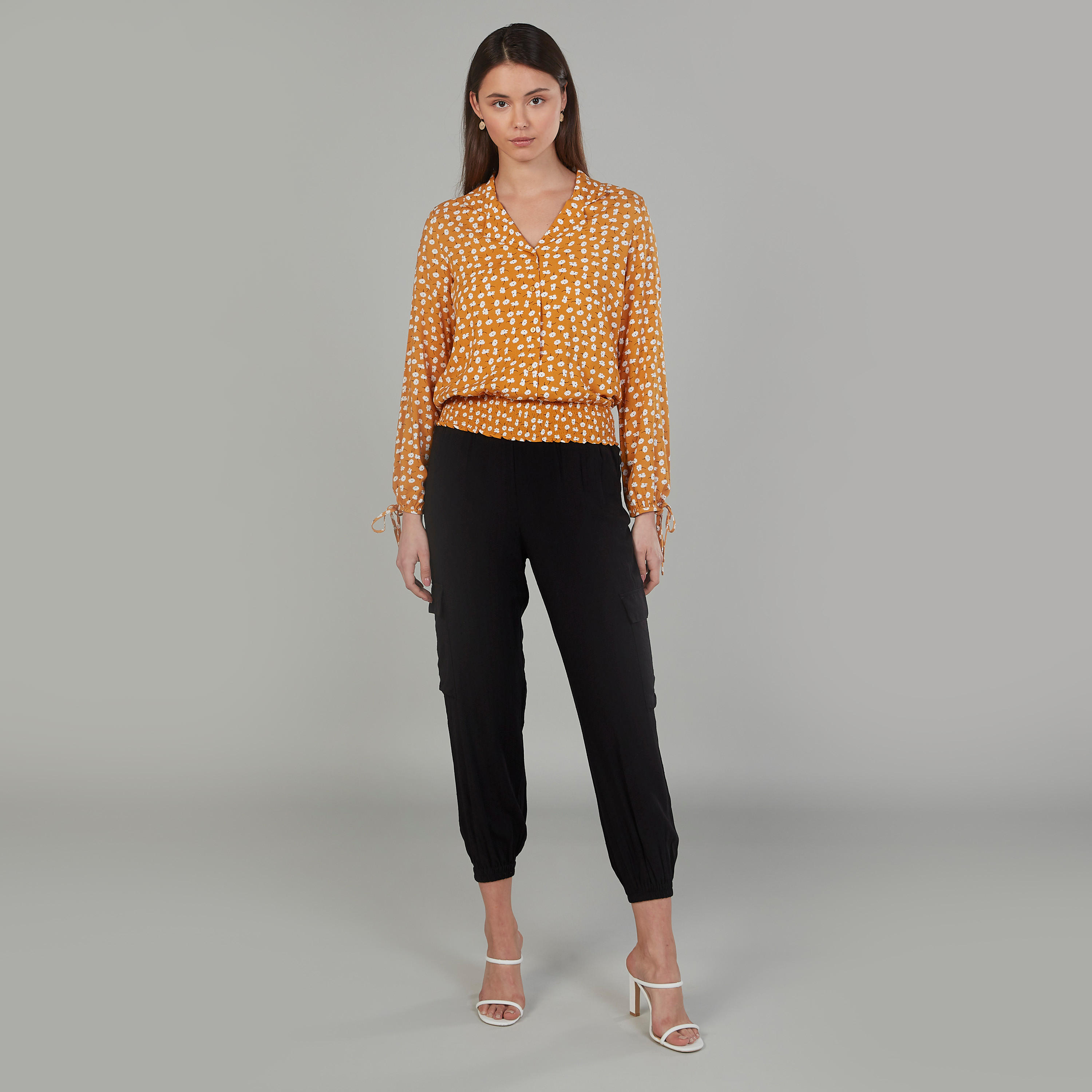 بلوزة بياقة V بأكمام طويلة وطبعات أزهار-women-clothing-shirtsandblouses-blouses-image-3