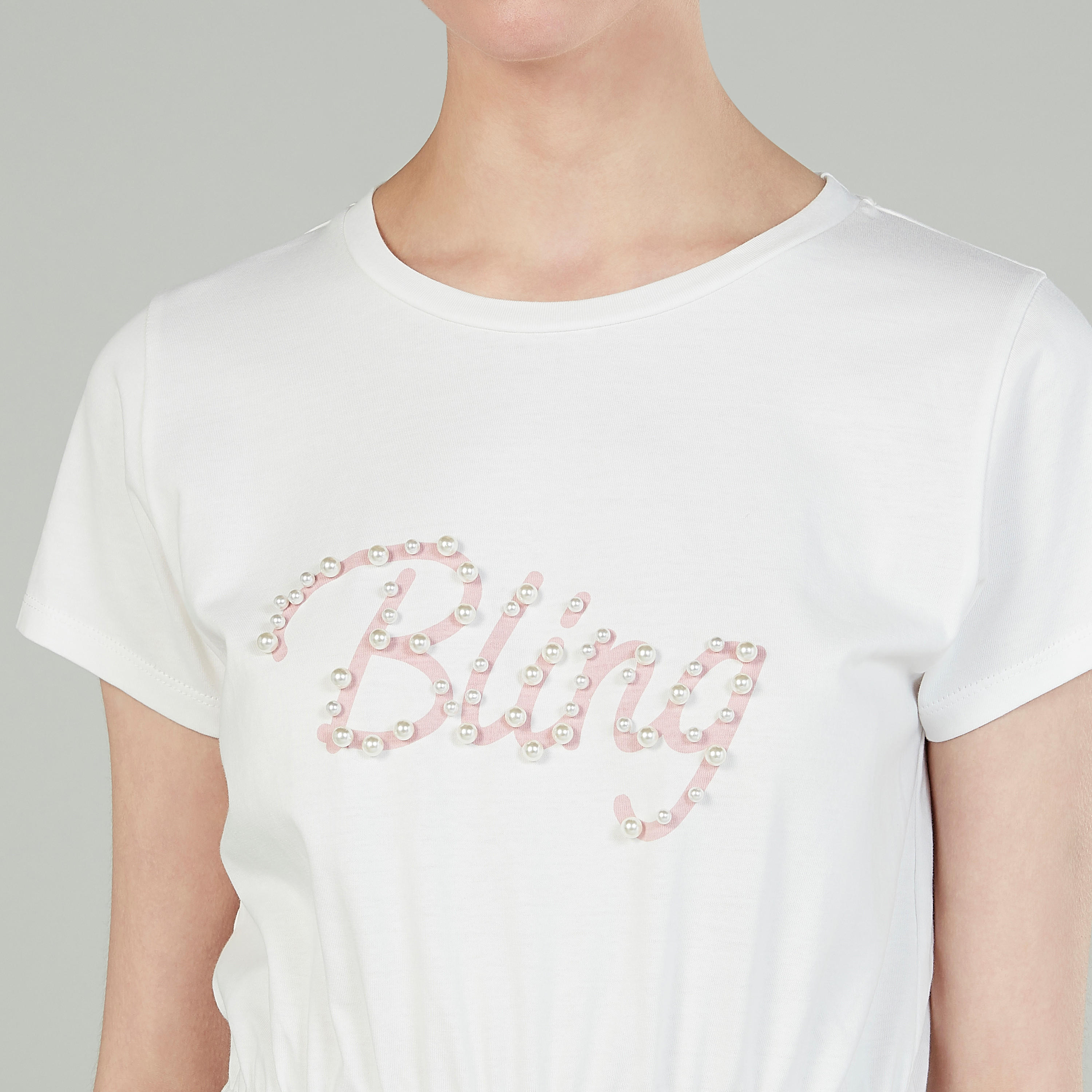 فستان تيشيرت ميدي بتفاصيل لؤلؤ وأكمام قصيرة وفتحة جانبيّة-women-clothing-dresses-image-3