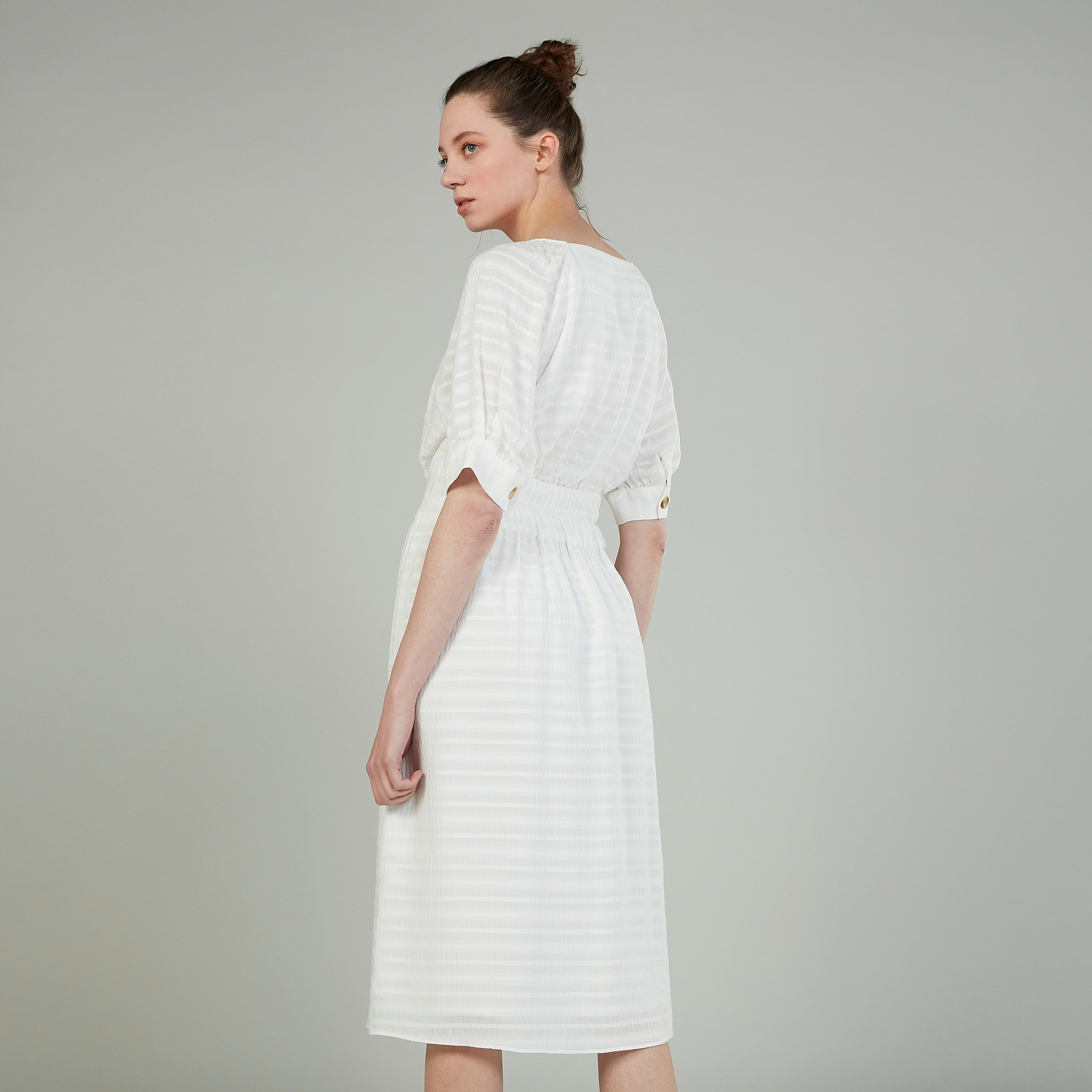 فستان بارز الملمس متوسط الطول ايه لاين بياقة V وأكمام قصيرة-women-clothing-dresses-image-4