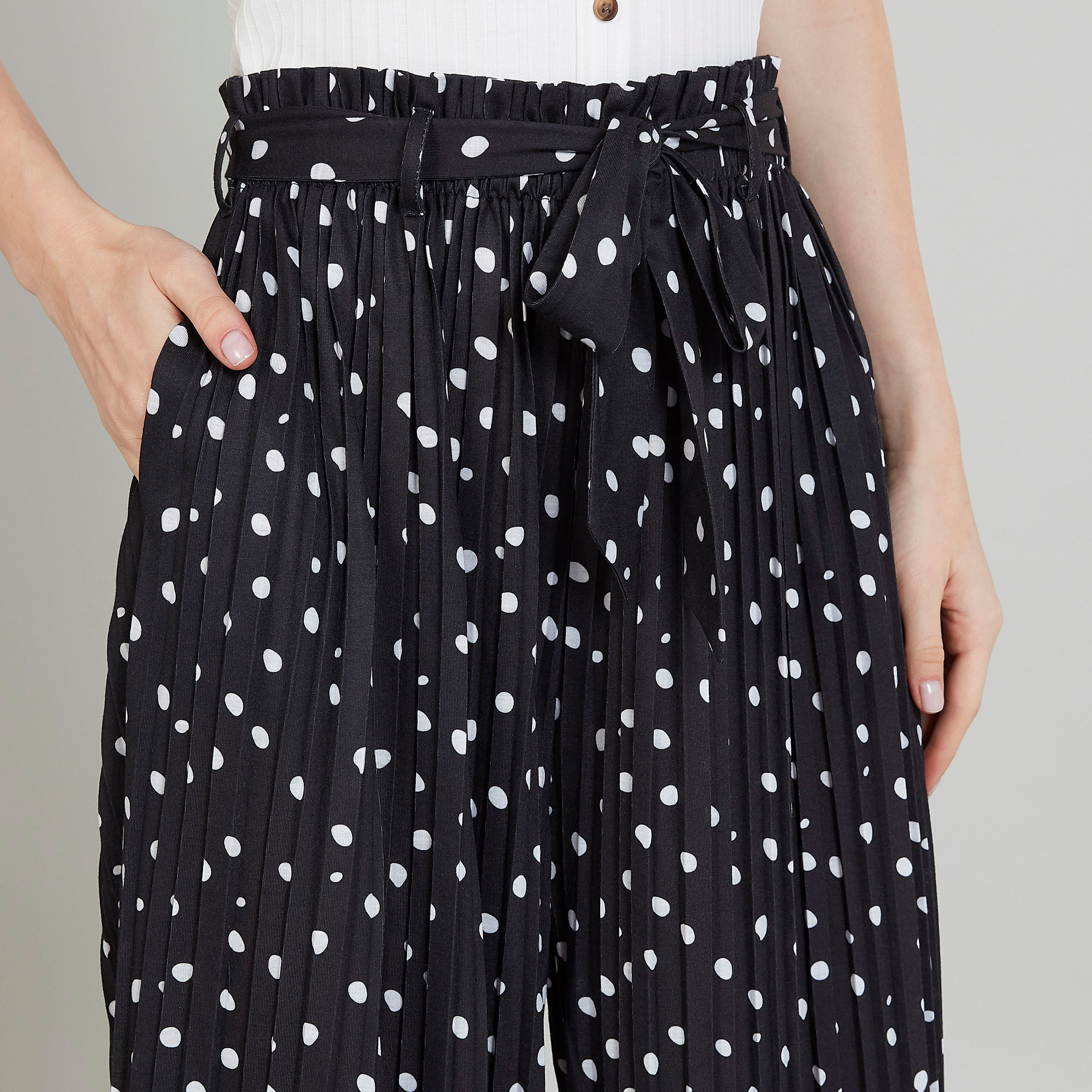 Polka Dot Mid-Rise Culottes with Paper Bag Waist and Pocket Detail-women-clothing-bottoms-trousers-image-3