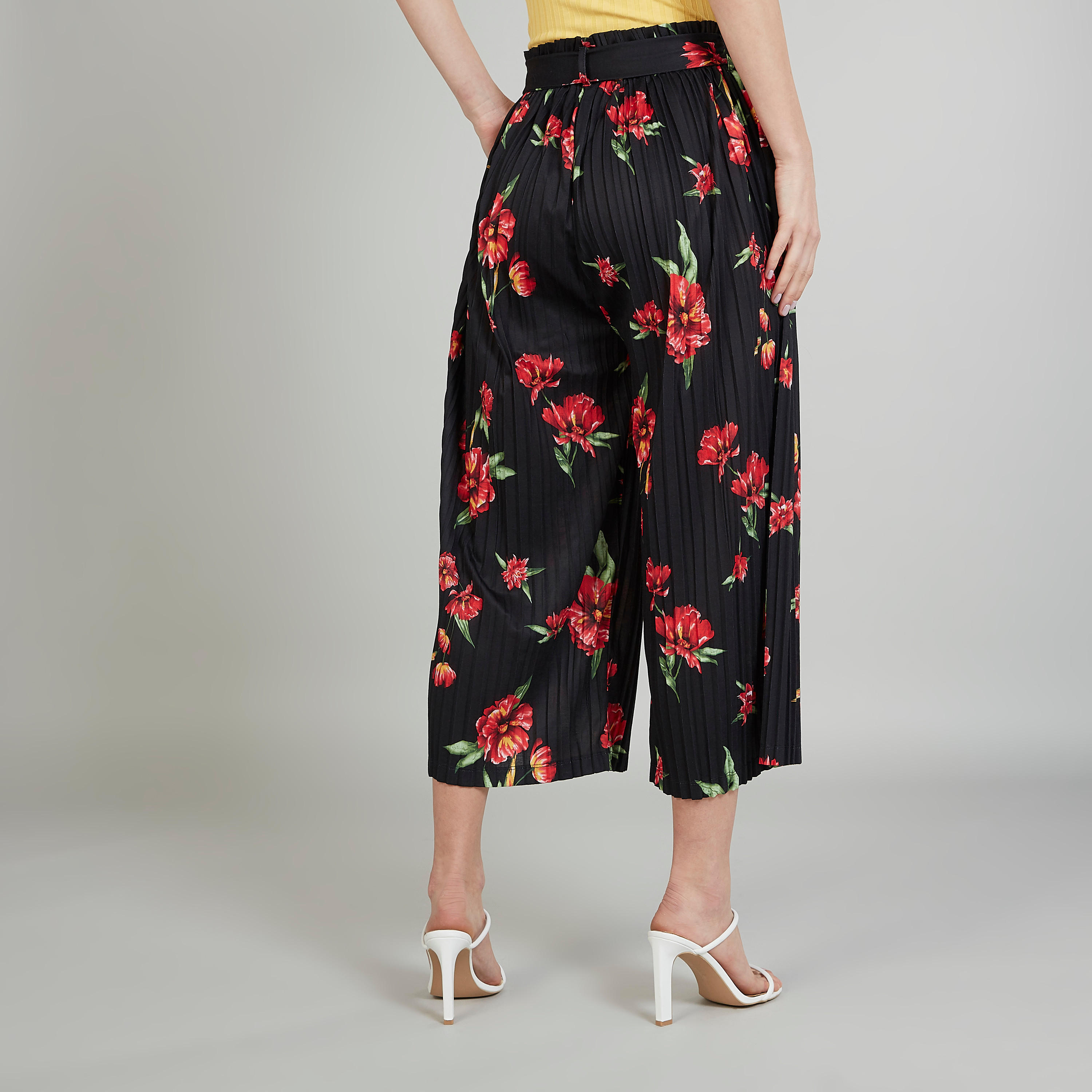 بنطلون قصير بخصر بيبر باج متوسط الارتفاع وتفاصيل جيوب بطبعات-women-clothing-bottoms-trousers-image-4