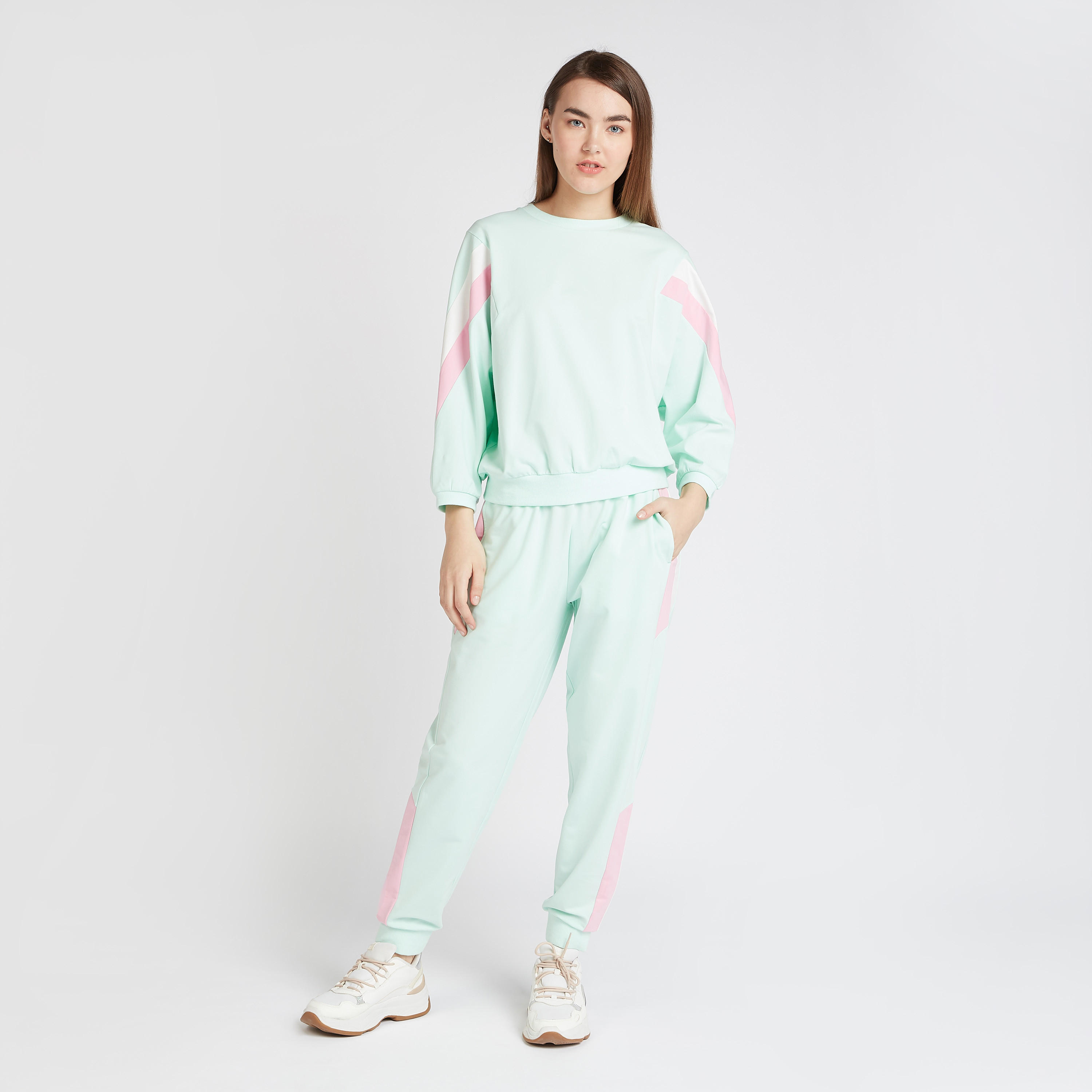 Solid Sweatshirt with Crew Neck and Colour Block Long Sleeves-women-winterwear-hoodiesandsweatshirts-sweatshirts-image-2