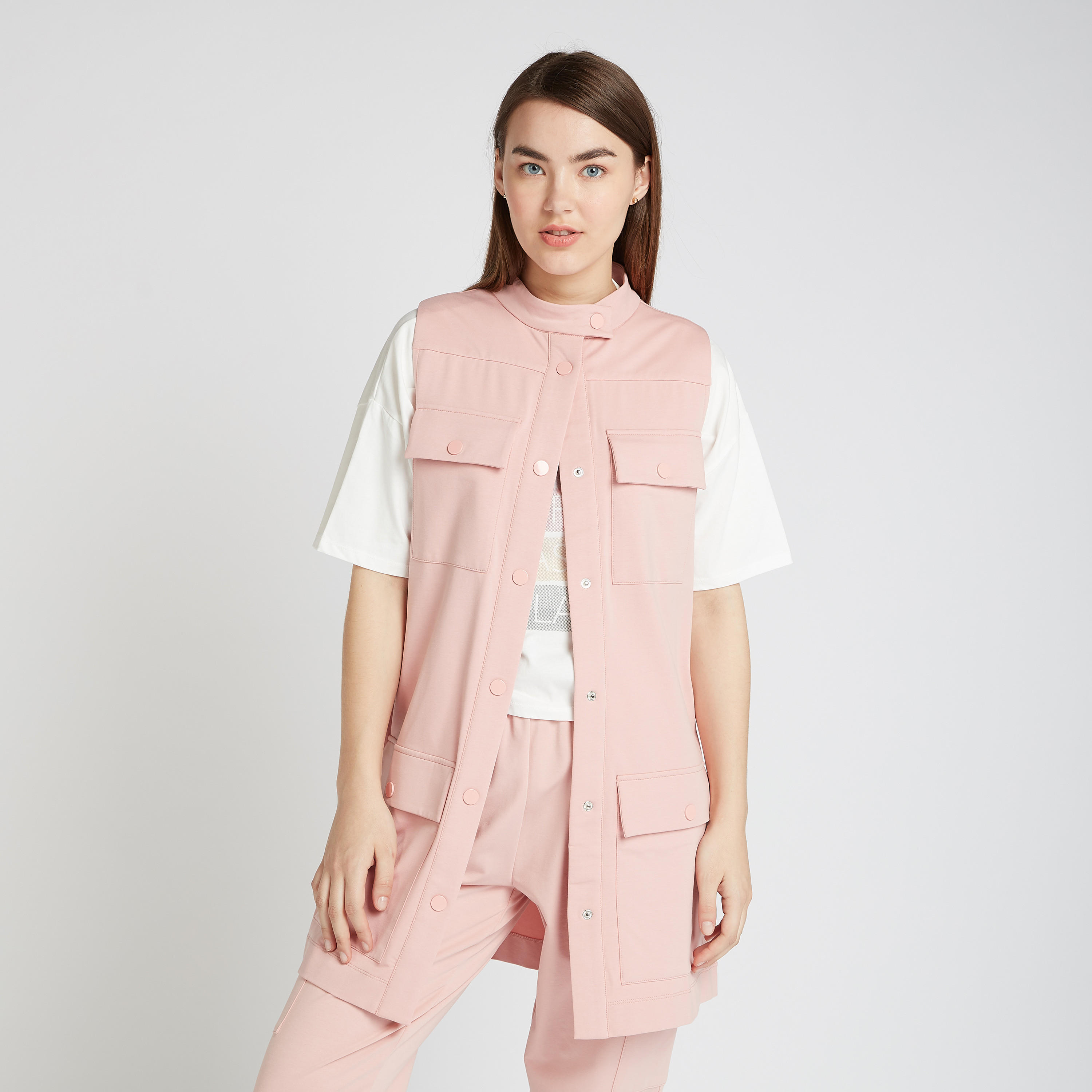 جاكيت بارز الملمس دون أكمام بياقة عالية وجيوب-women-winterwear-coatsandjackets-jackets-image-1