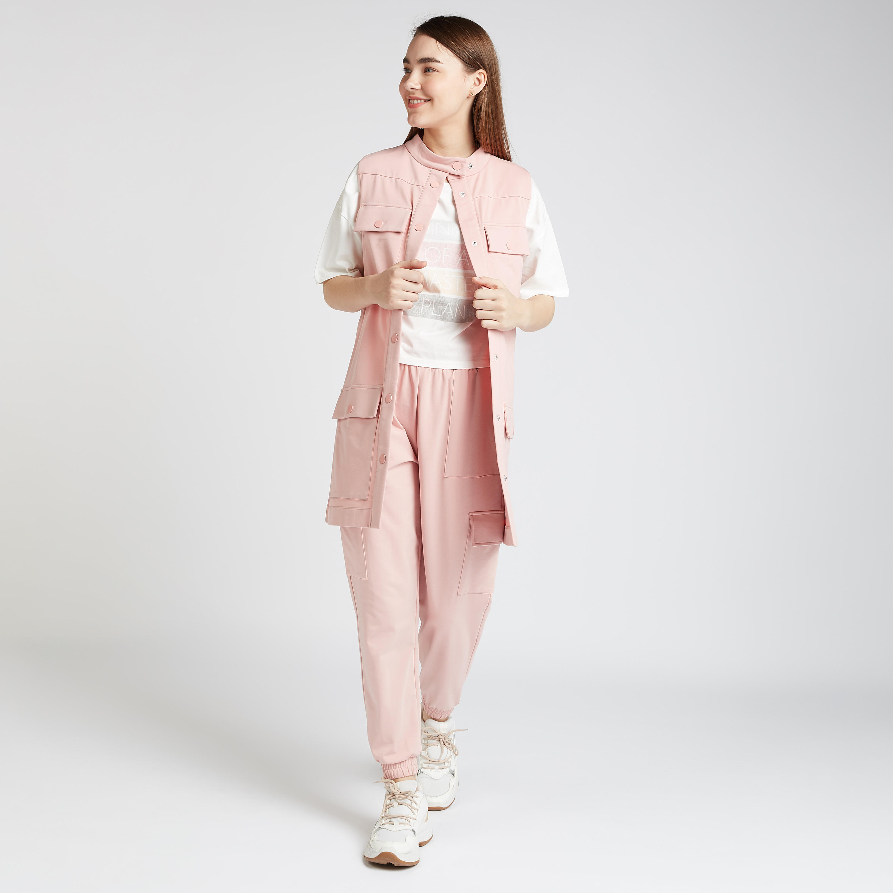 جاكيت بارز الملمس دون أكمام بياقة عالية وجيوب-women-winterwear-coatsandjackets-jackets-image-2