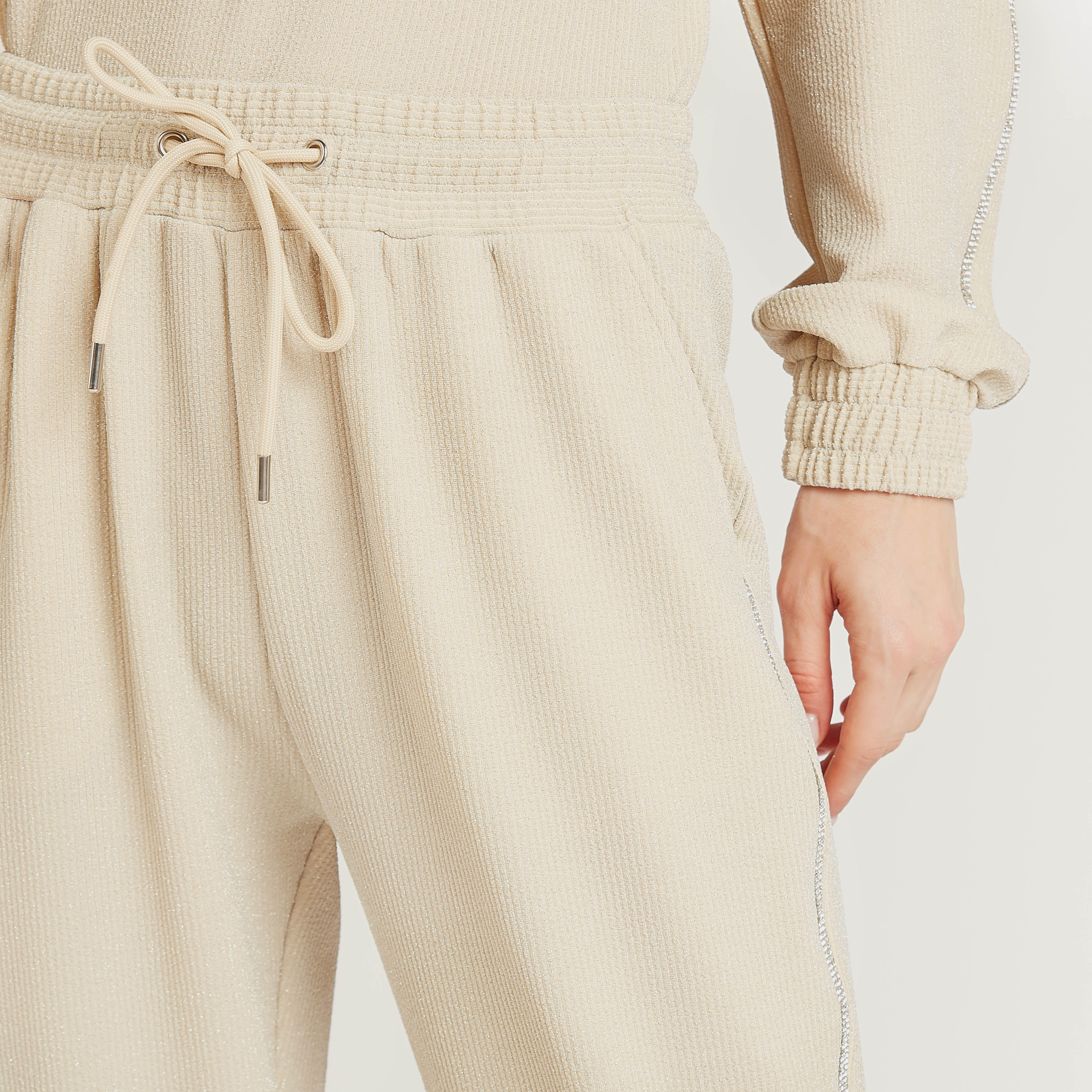 بنطلون رياضي بارز الملمس بخصر مرتفع وجيوب-women-clothing-bottoms-joggers-image-3