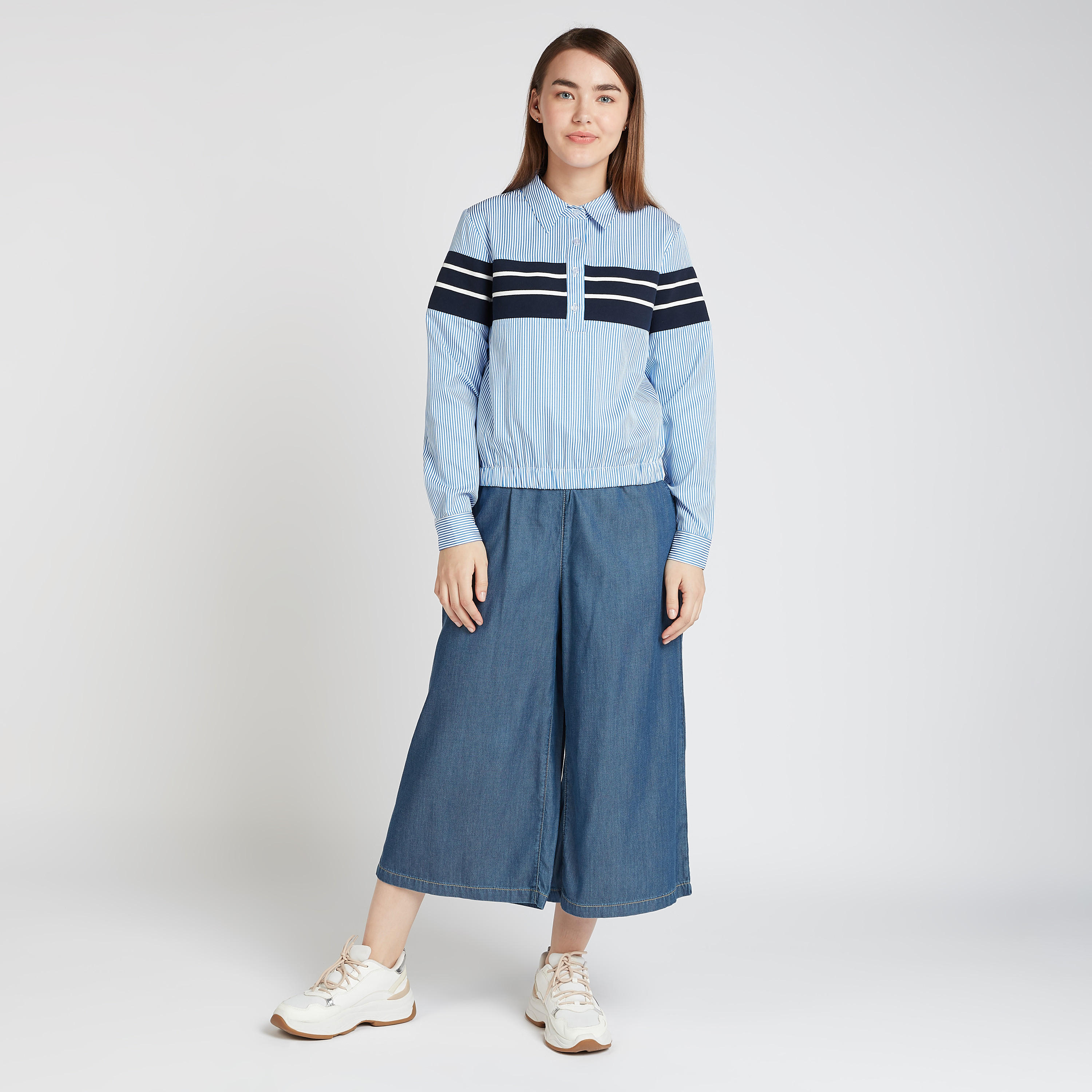 قميص مخطّط بأكمام طويلة ووصلة أزرار-women-clothing-shirtsandblouses-shirts-image-2
