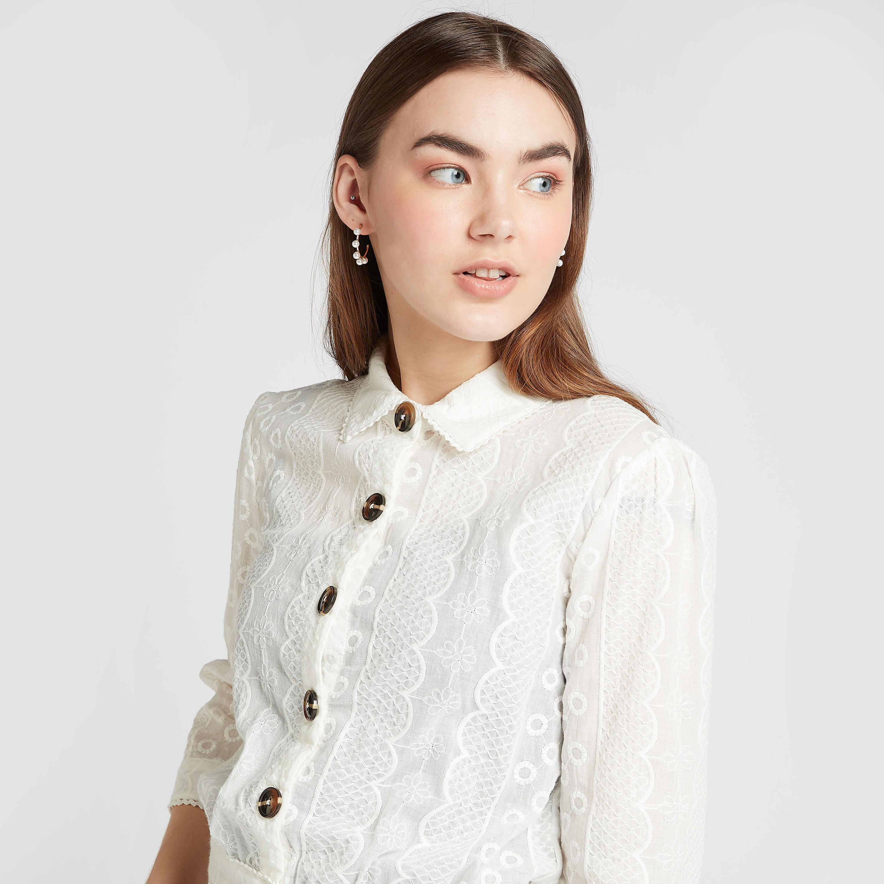 بلوزة دانتيل بياقة واسعة وأكمام 3/4-women-clothing-shirtsandblouses-blouses-image-3