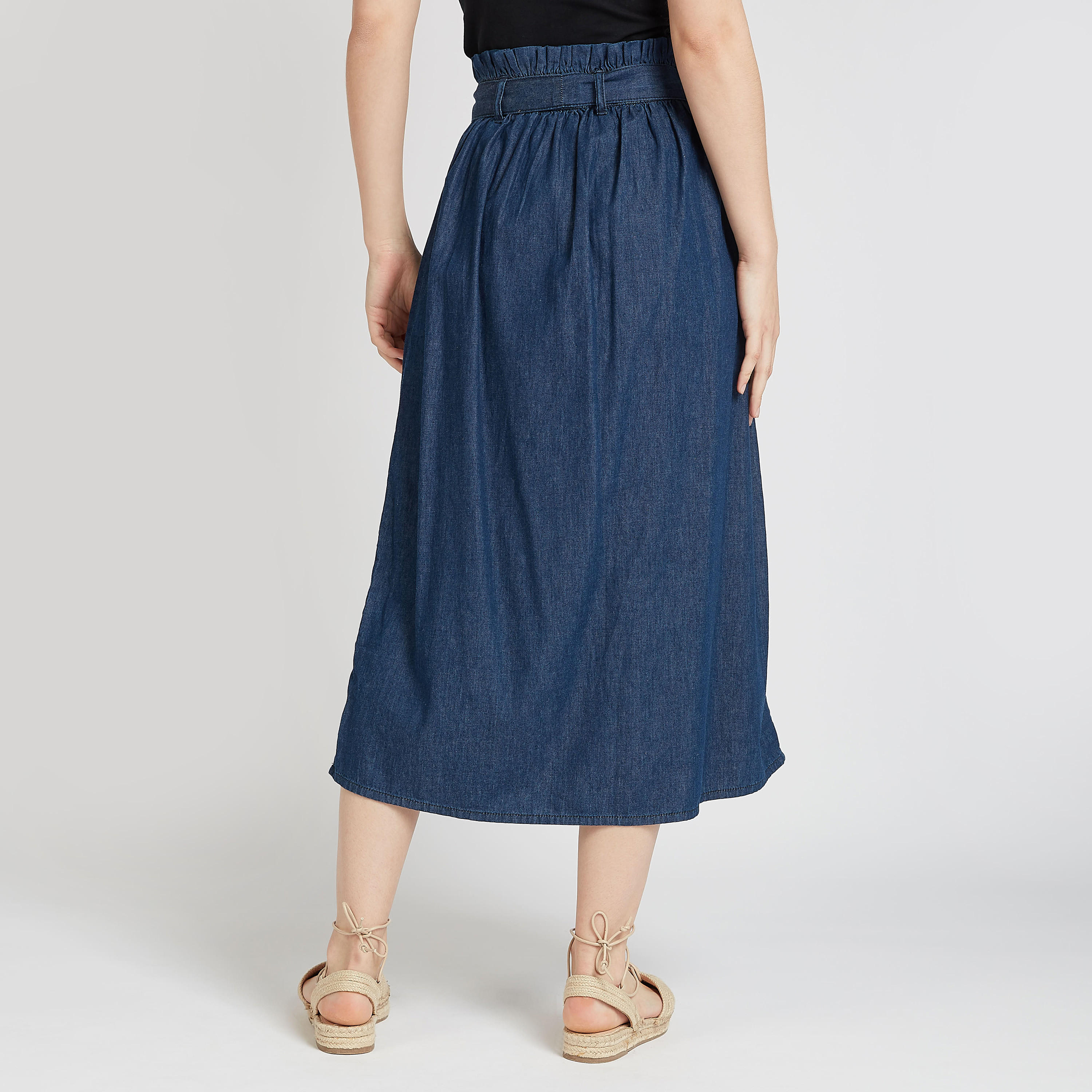 تنّورة دنيم ميدي بخصر متوسّط الإرتفاع وتفاصيل زر وأربطة-women-clothing-bottoms-skirts-image-4