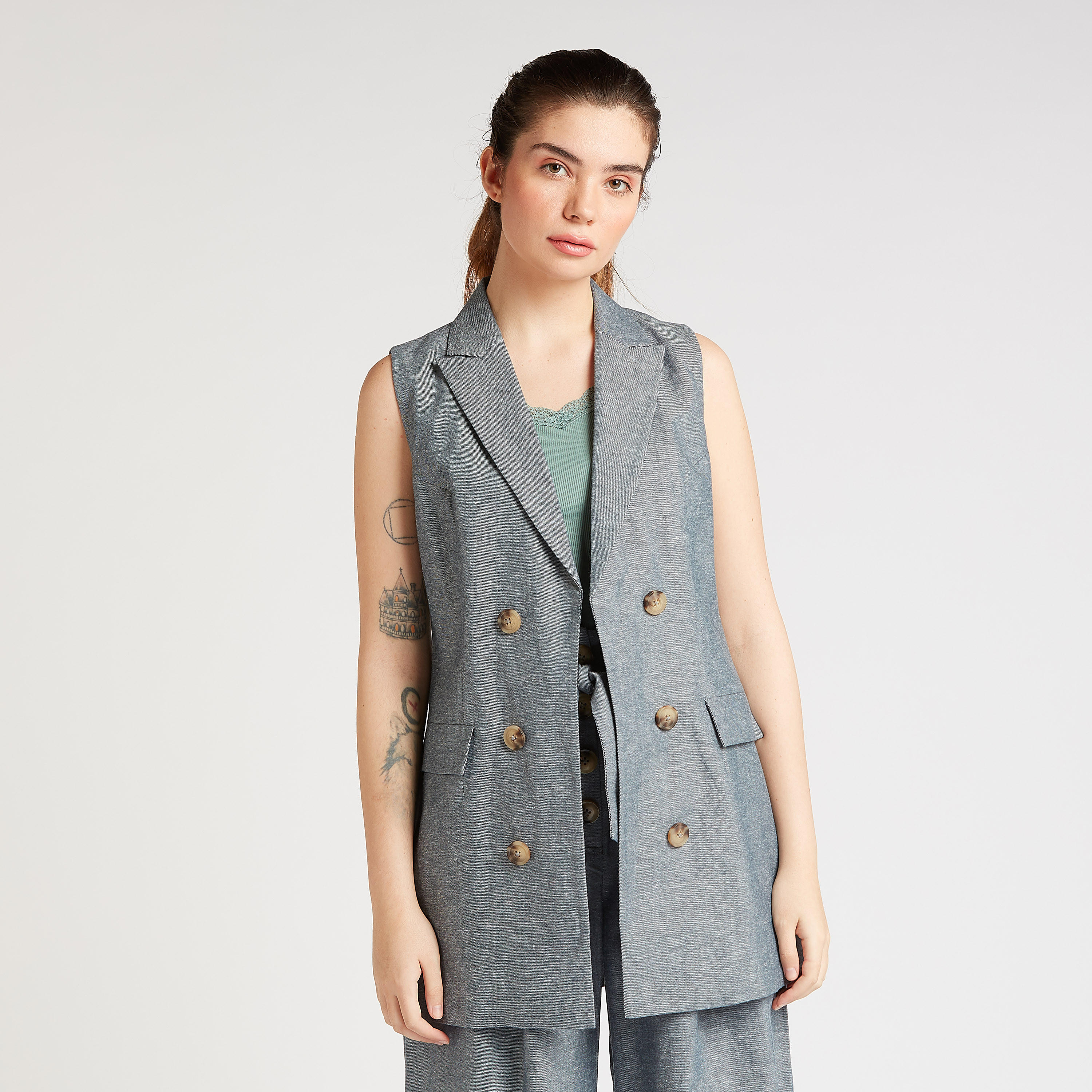 Solid Sleeveless Longline Jacket with Notched Lapel and Flap Pockets-women-winterwear-coatsandjackets-jackets-image-1