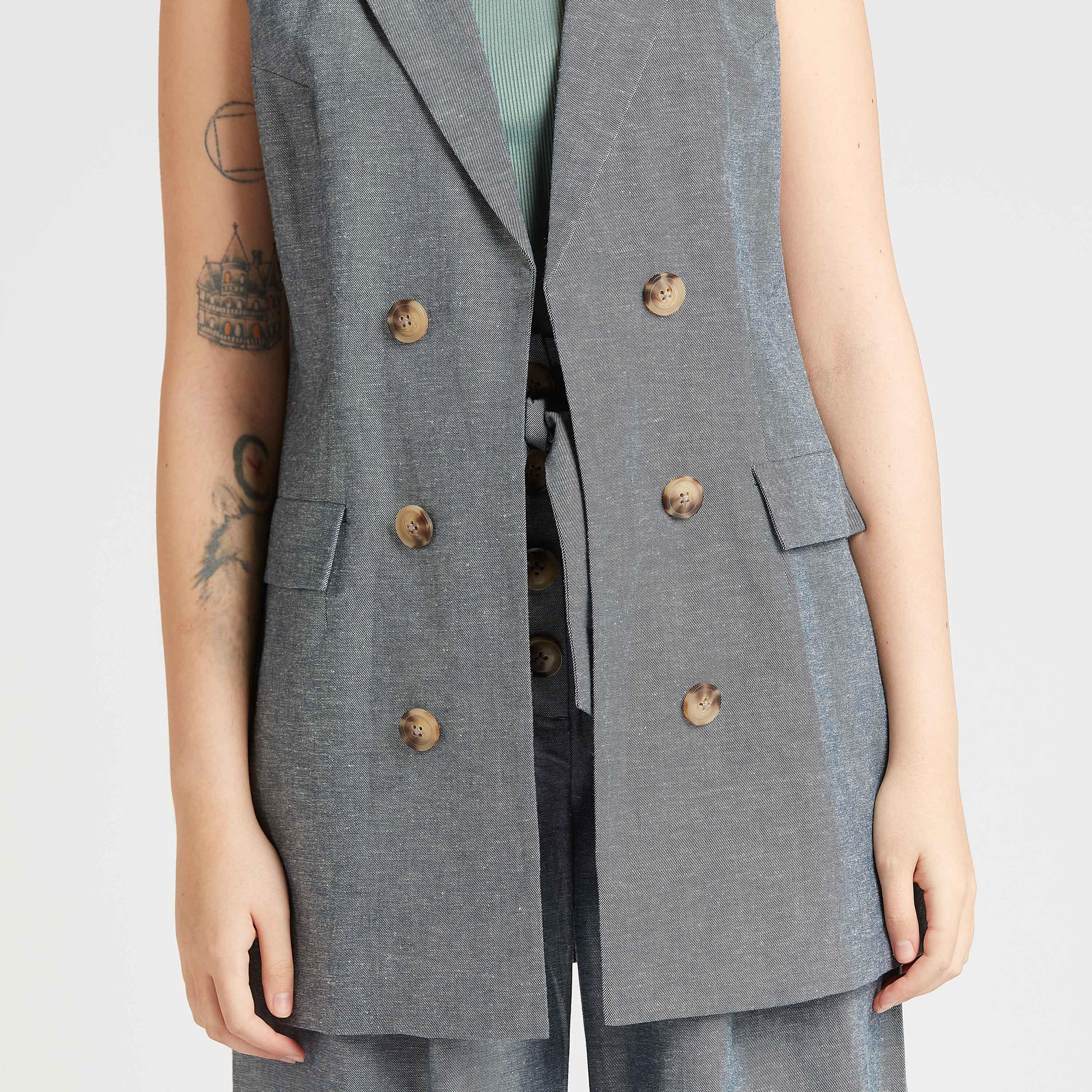 Solid Sleeveless Longline Jacket with Notched Lapel and Flap Pockets-women-winterwear-coatsandjackets-jackets-image-3