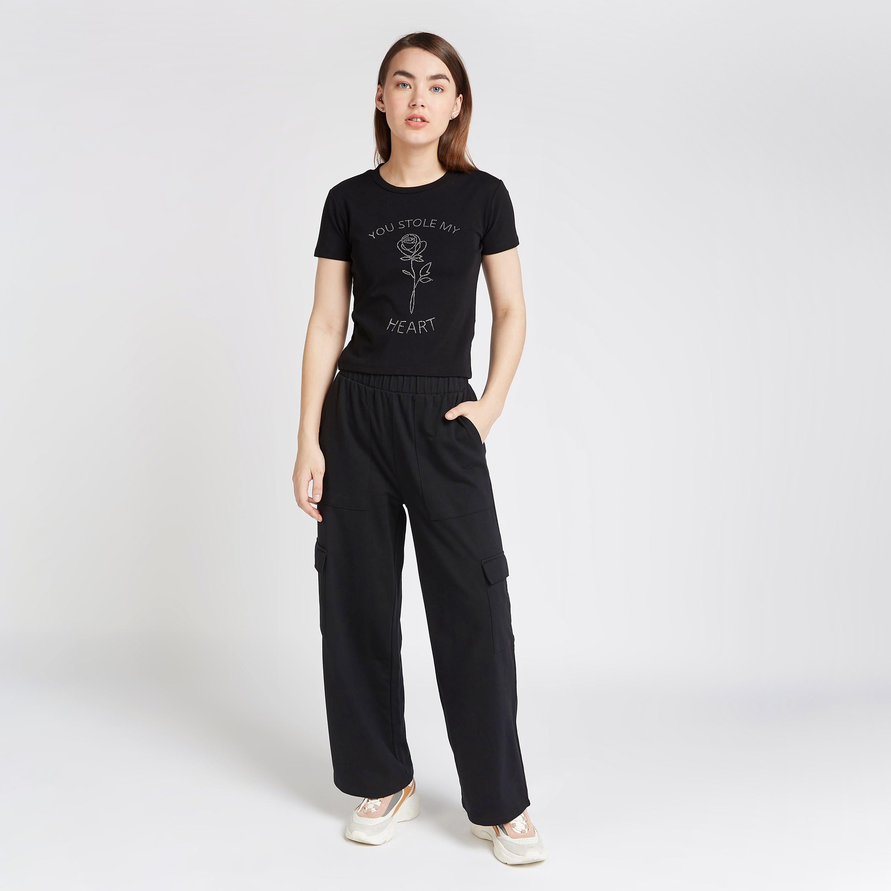 تيشيرت مزين بياقة ضيقة وأكمام قصيرة-women-clothing-tshirts-image-2