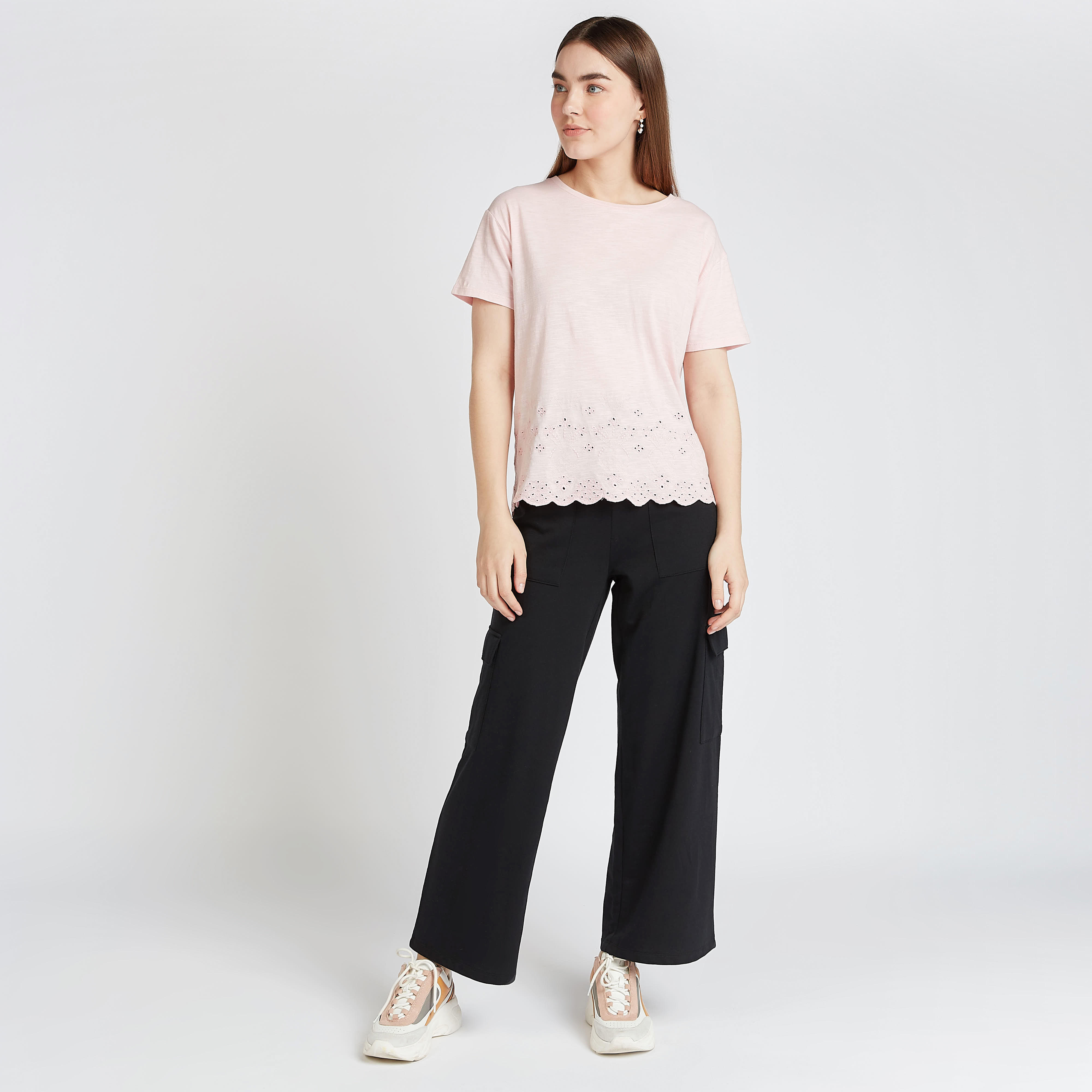 بلوزة شيفلي بياقة ضيّقة وأكمام قصيرة-women-clothing-shirtsandblouses-blouses-image-2