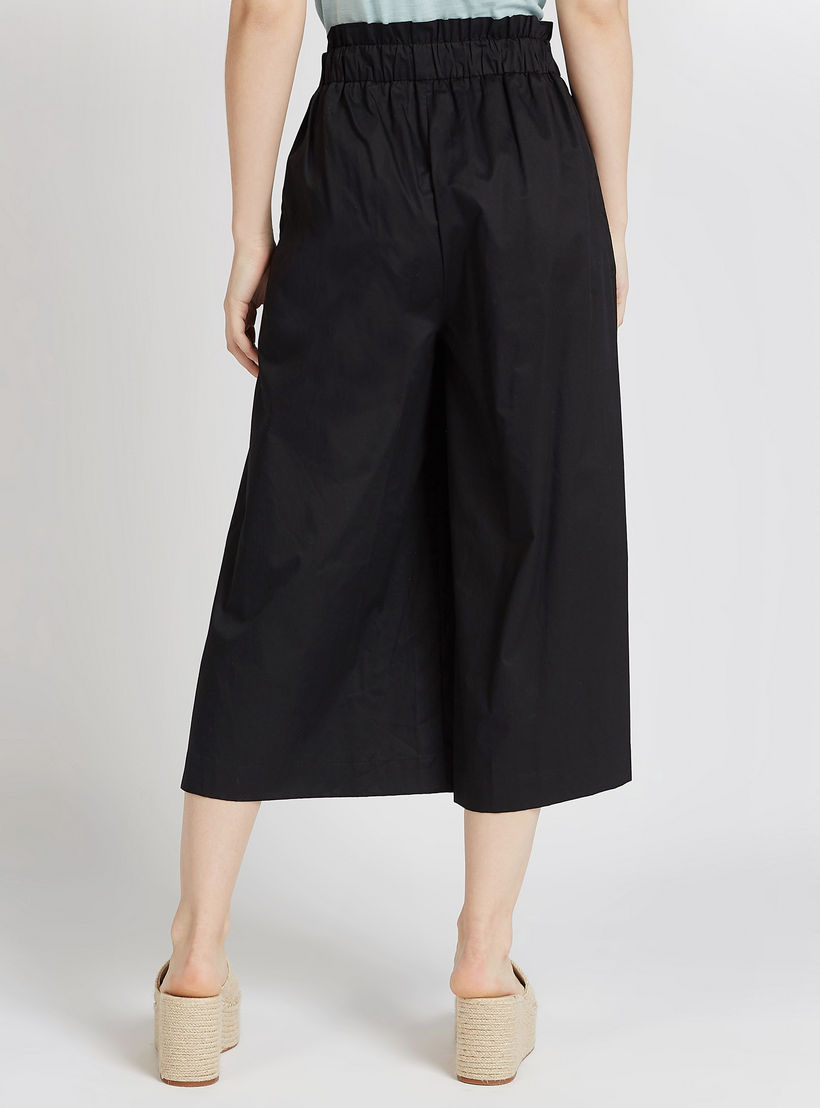 بنطلون قصير سادة بخصر متوسّط الإرتفاع مطاطي وتفاصيل جيوب-women-clothing-bottoms-trousers-image-2