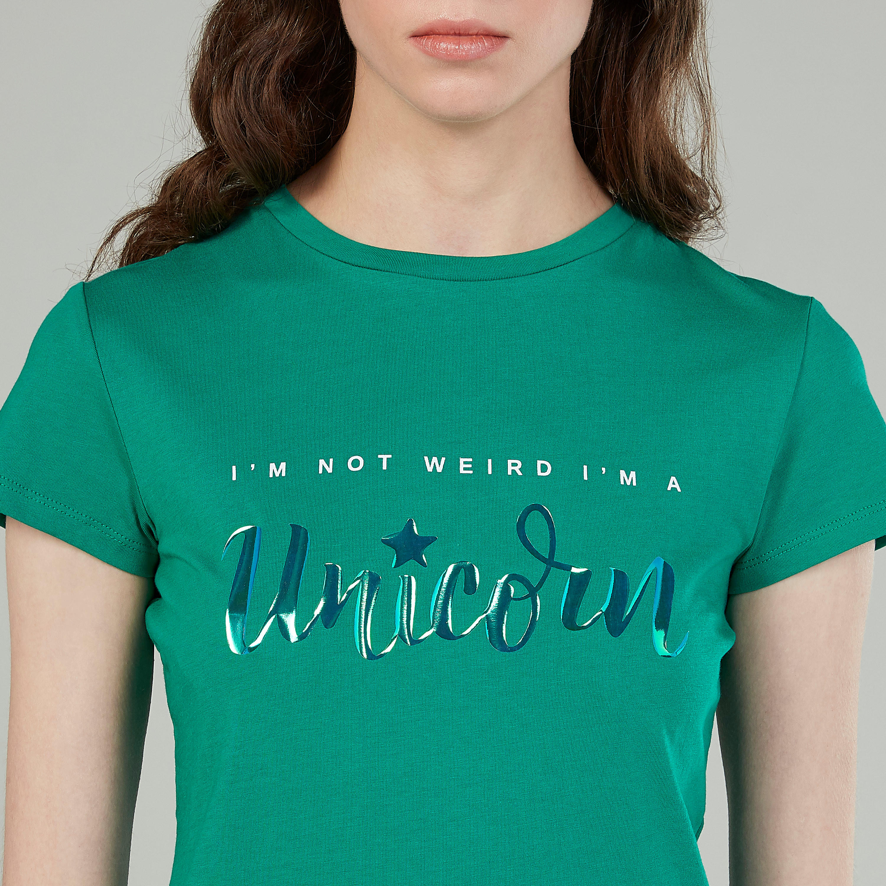 تيشيرت بياقة ضيّقة وأكمام قصيرة وطبعات-women-clothing-tshirts-image-3