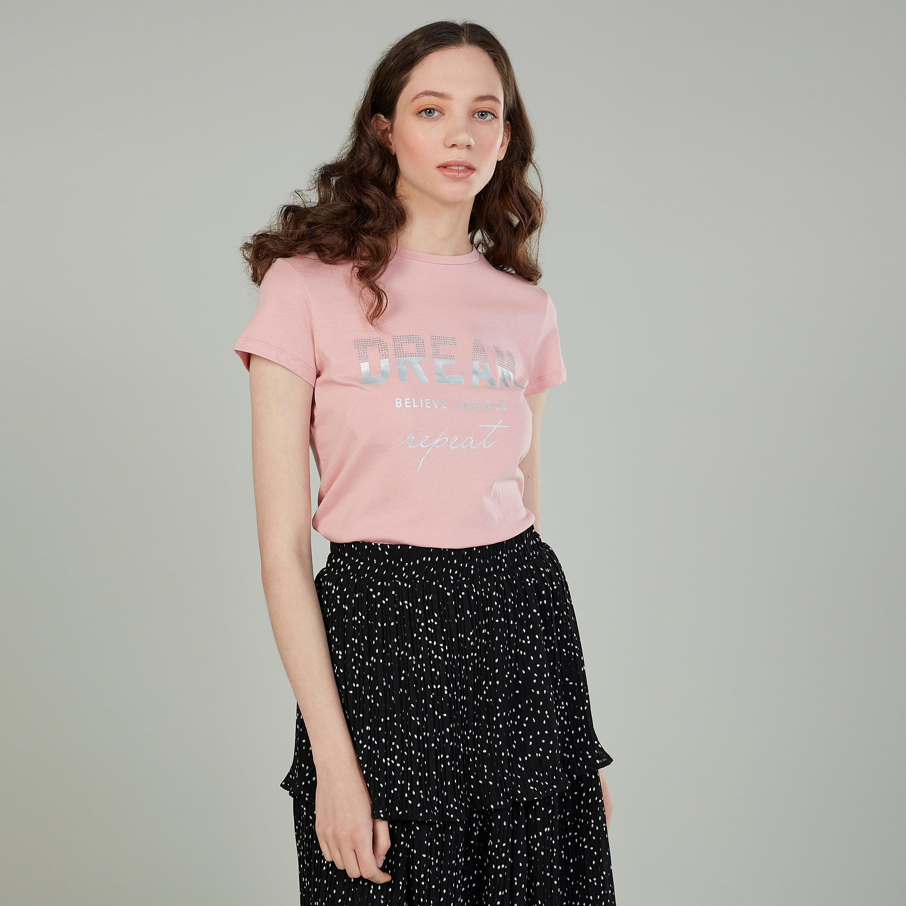 تيشيرت بياقة مستديرة وأكمام قصيرة وطبعات-women-clothing-tshirts-image-1