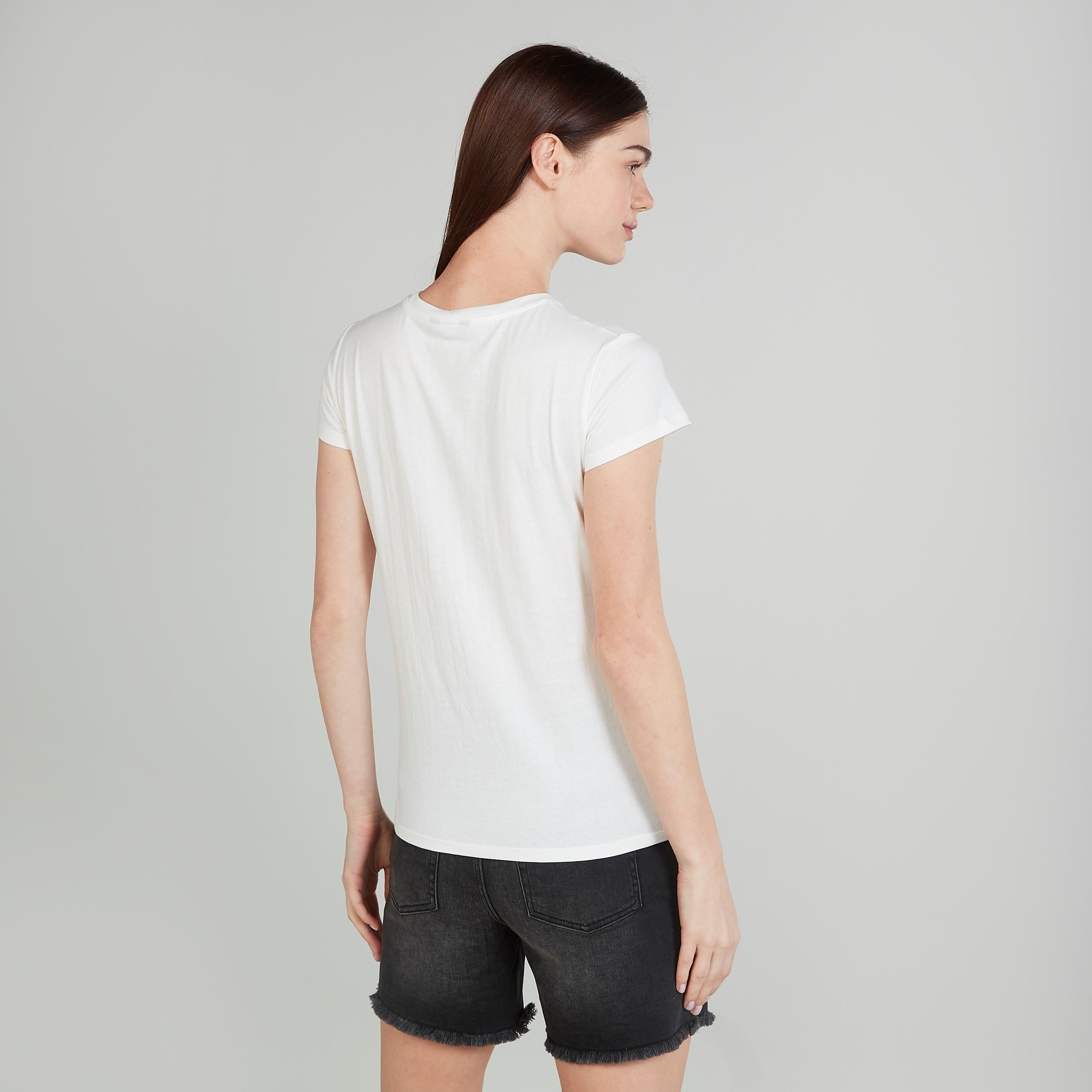 تيشيرت بياقة مستديرة وأكمام قصيرة وطبعات-women-clothing-tshirts-image-4