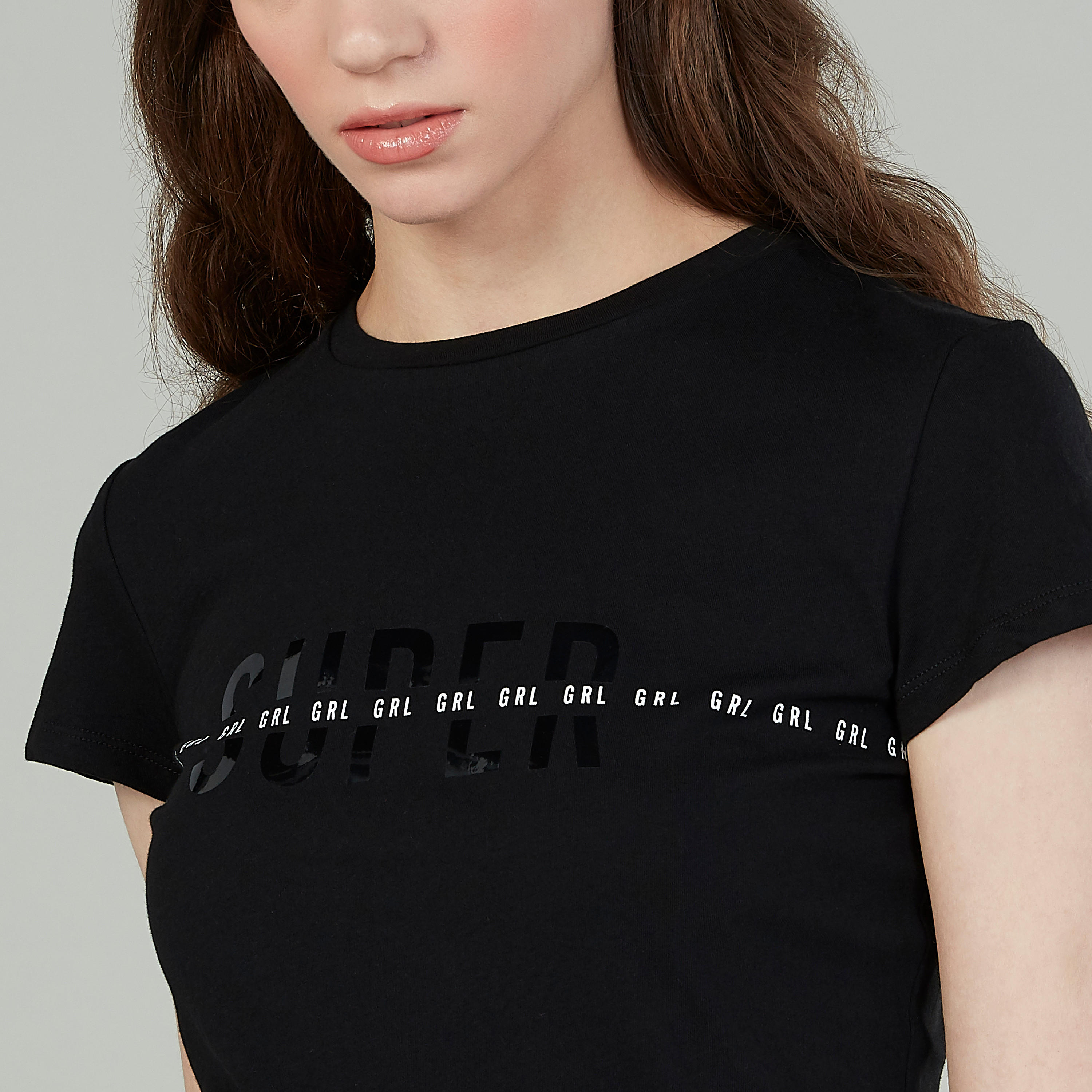 تيشيرت بياقة مستديرة وأكمام قصيرة وطبعات-women-clothing-tshirts-image-3