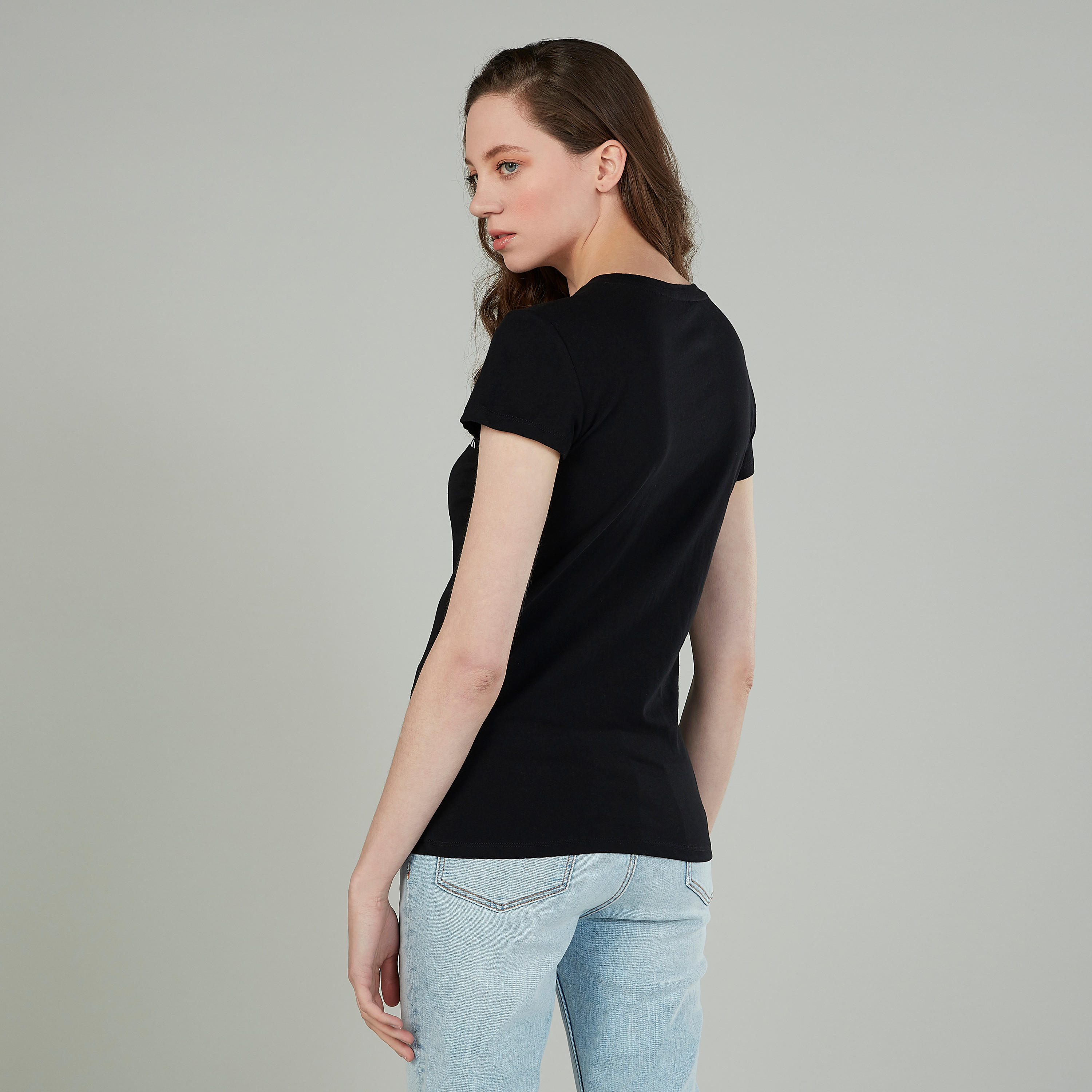 تيشيرت بياقة مستديرة وأكمام قصيرة وطبعات-women-clothing-tshirts-image-2