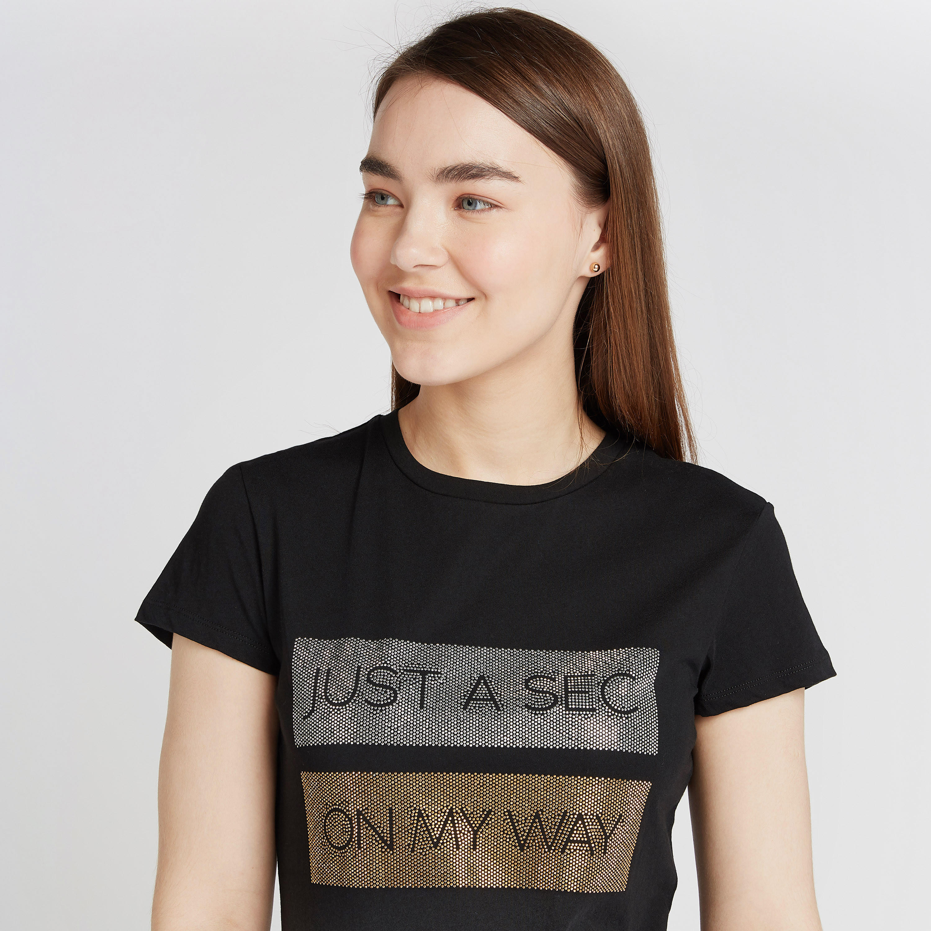تيشيرت بياقة ضيّقة وأكمام قصيرة وطبعات-women-clothing-tshirts-image-2