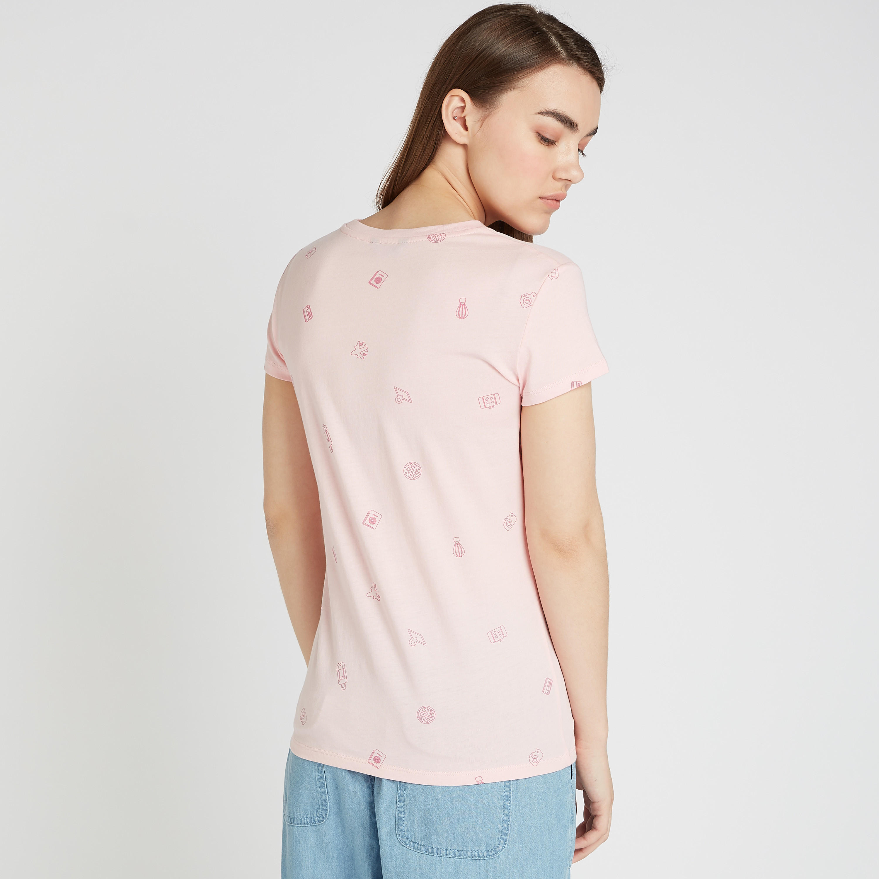 تيشيرت  بياقة ضيّقة وأكمام قصيرة وطبعات-women-clothing-tshirts-image-4