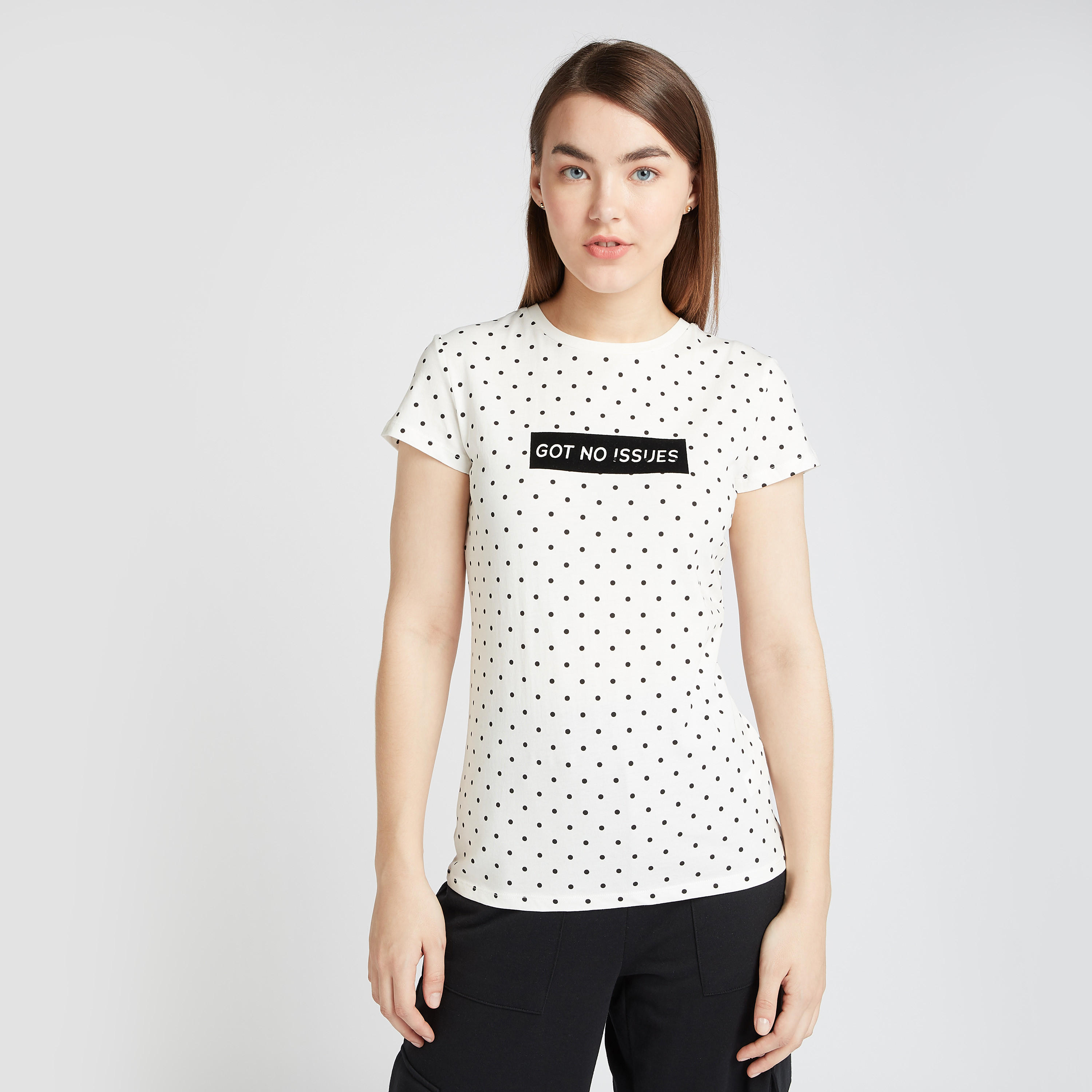تيشيرت بياقة ضيّقة وأكمام قصيرة وطبعات-women-clothing-tshirts-image-1