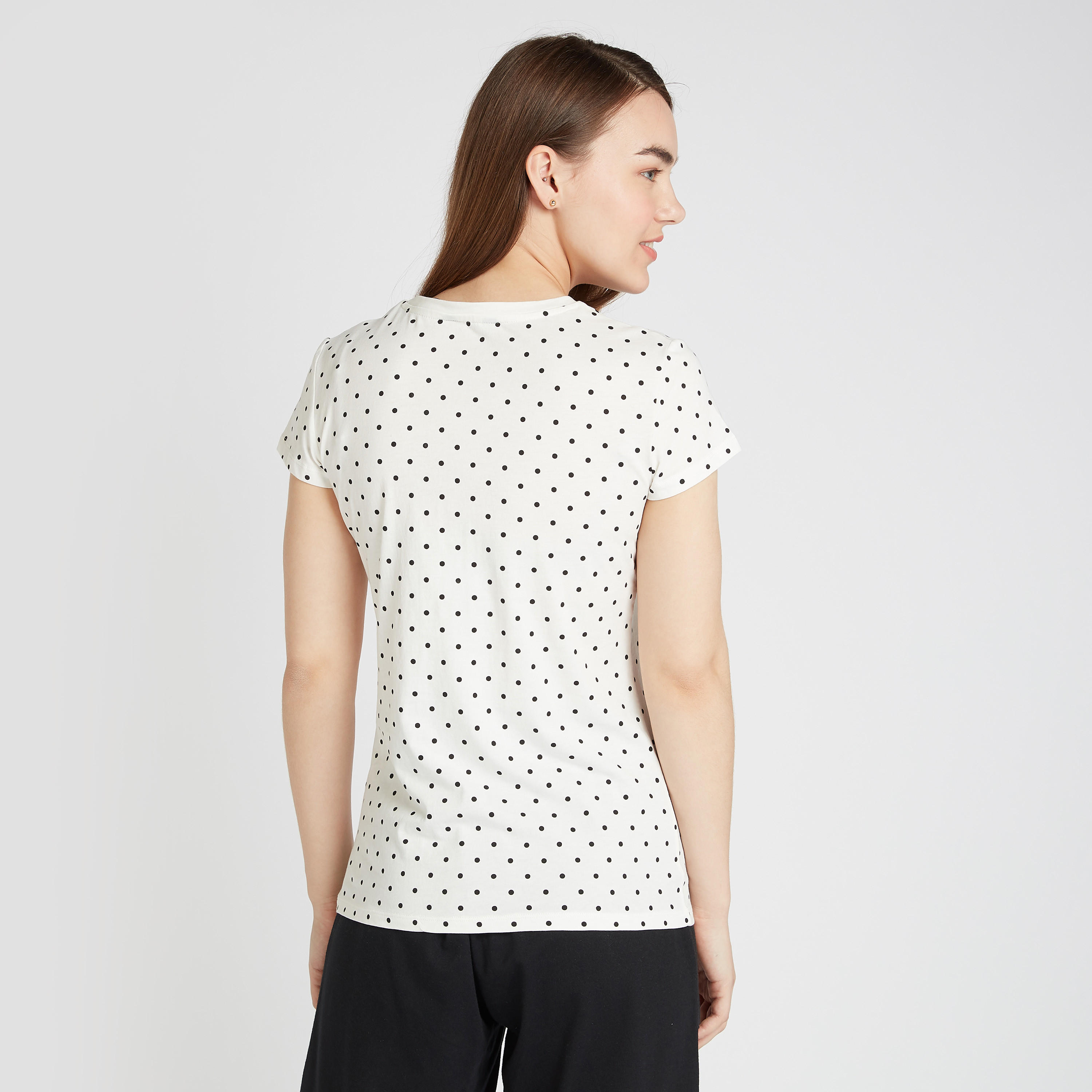 تيشيرت بياقة ضيّقة وأكمام قصيرة وطبعات-women-clothing-tshirts-image-4