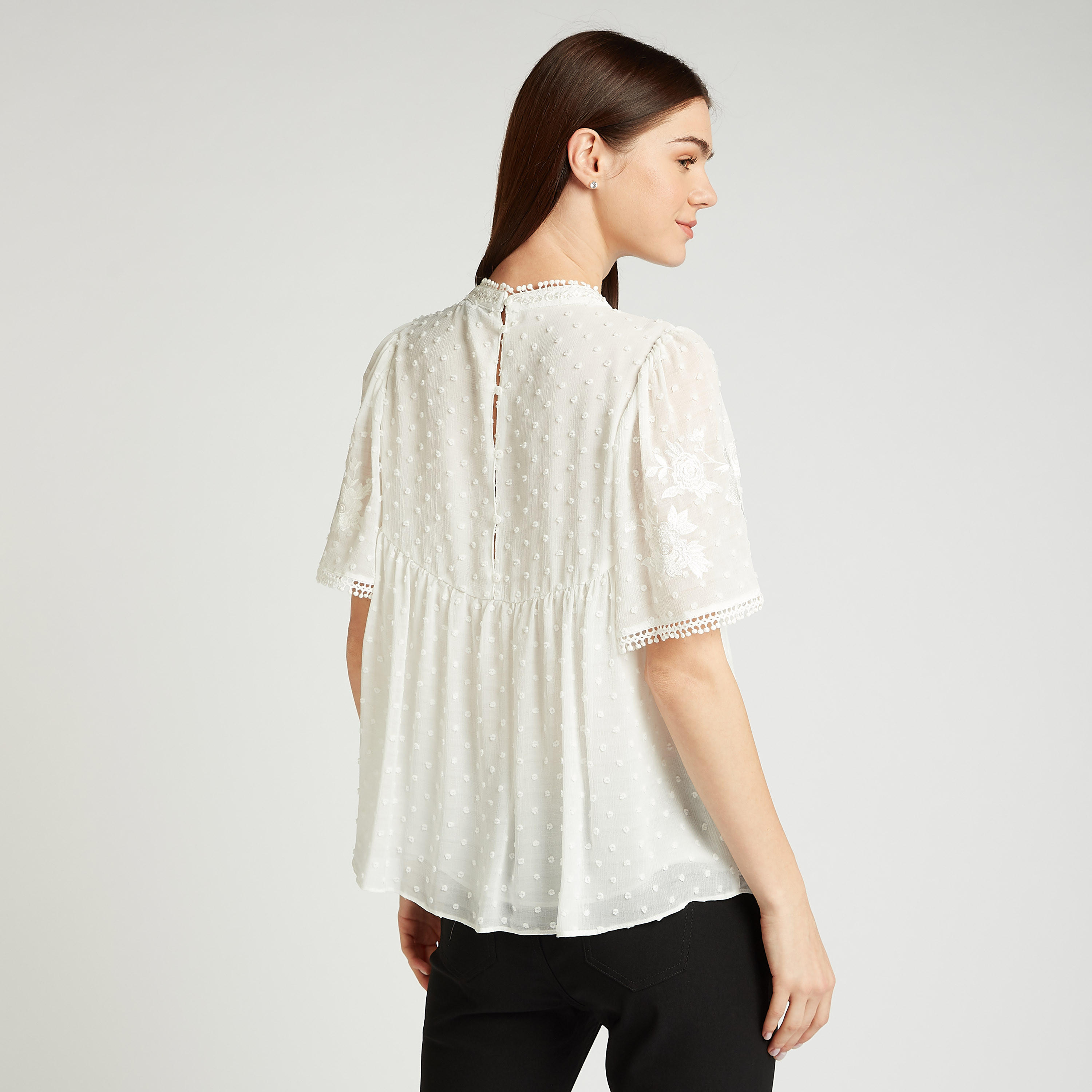 بلوزة سكيني بارزة الملمس بياقة طوق وأكمام قصيرة-women-clothing-shirtsandblouses-blouses-image-4