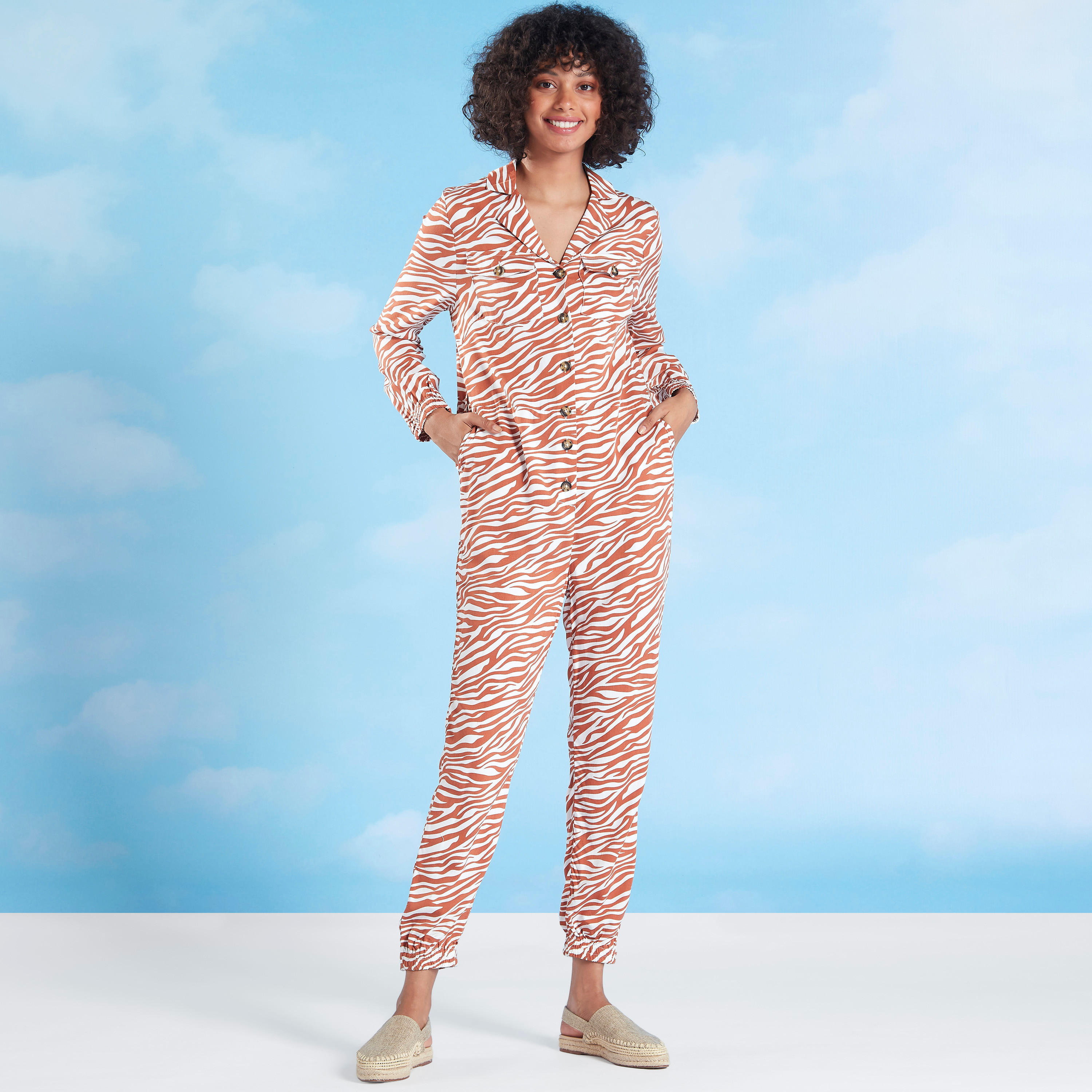 أفرول بأكمام طويلة وأربطة وطبعات زيبرا-women-clothing-jumpsuits-image-1