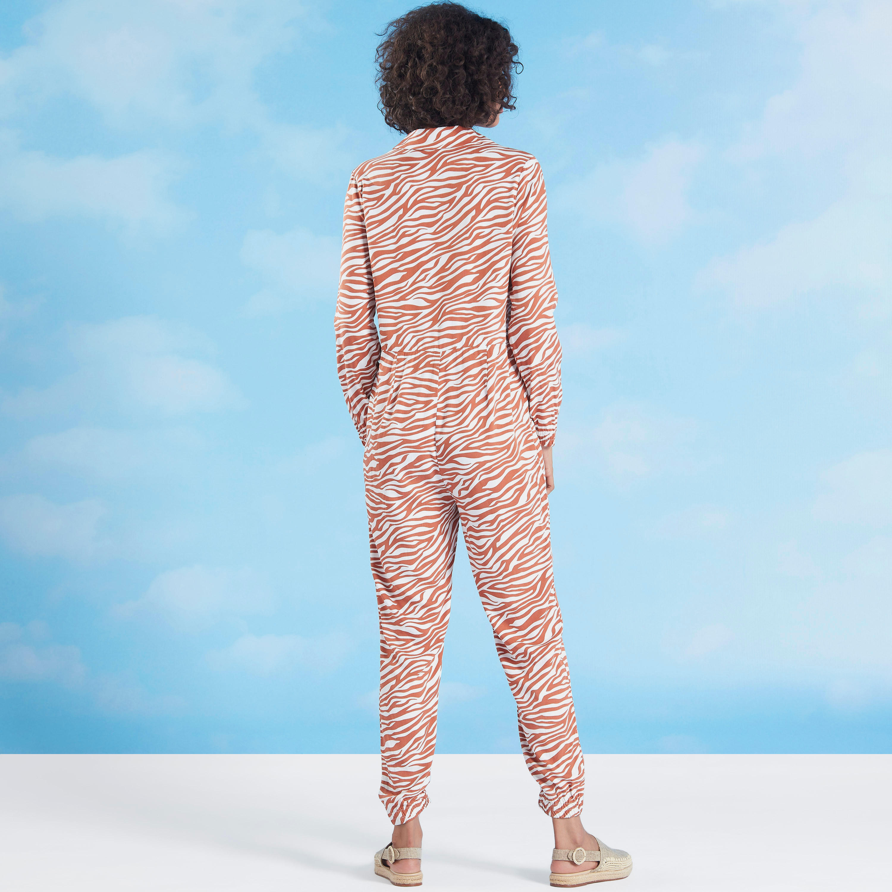 أفرول بأكمام طويلة وأربطة وطبعات زيبرا-women-clothing-jumpsuits-image-6