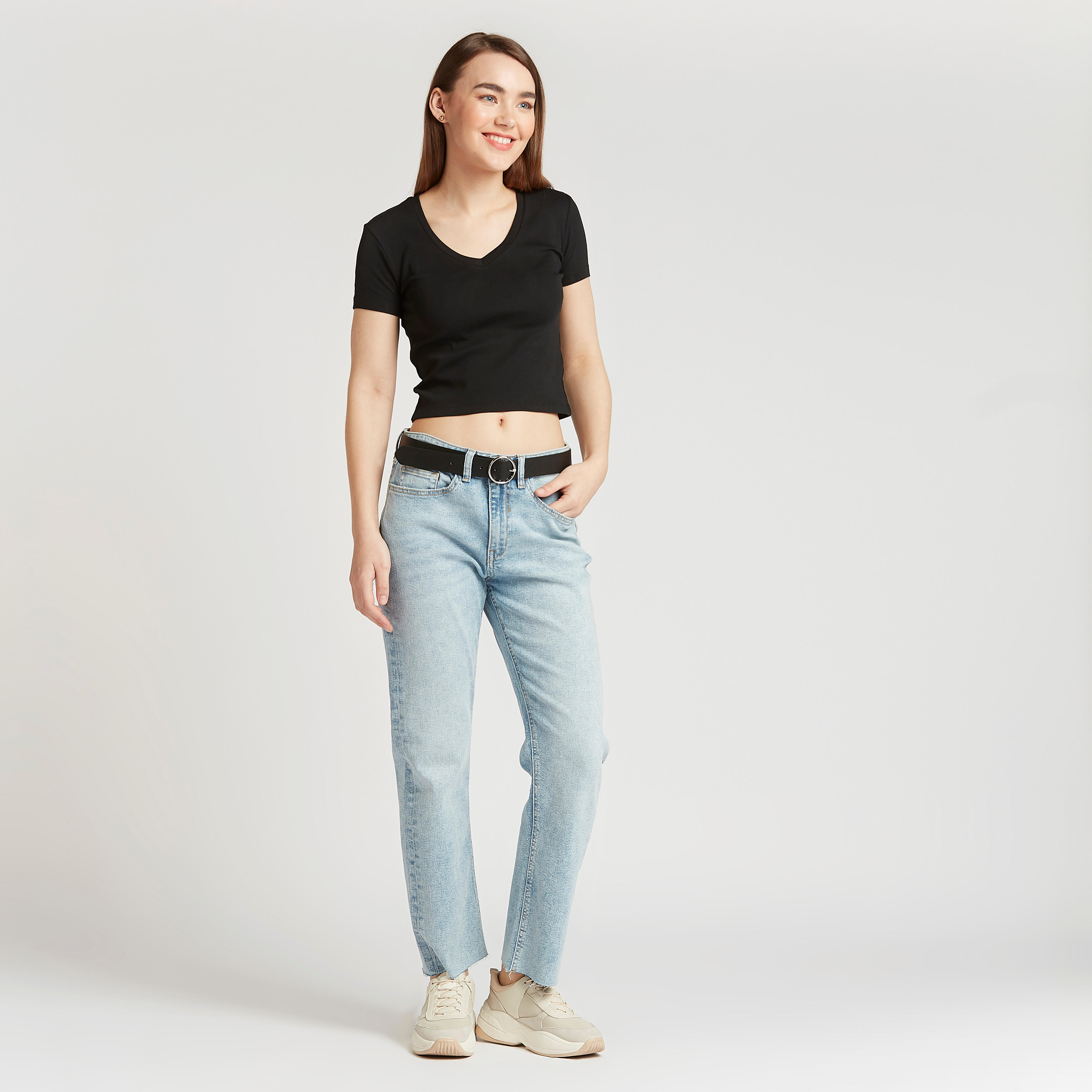 بلوزة سليم قصيرة بارزة الملمس بياقة v وأكمام قصيرة-women-clothing-tshirts-image-2