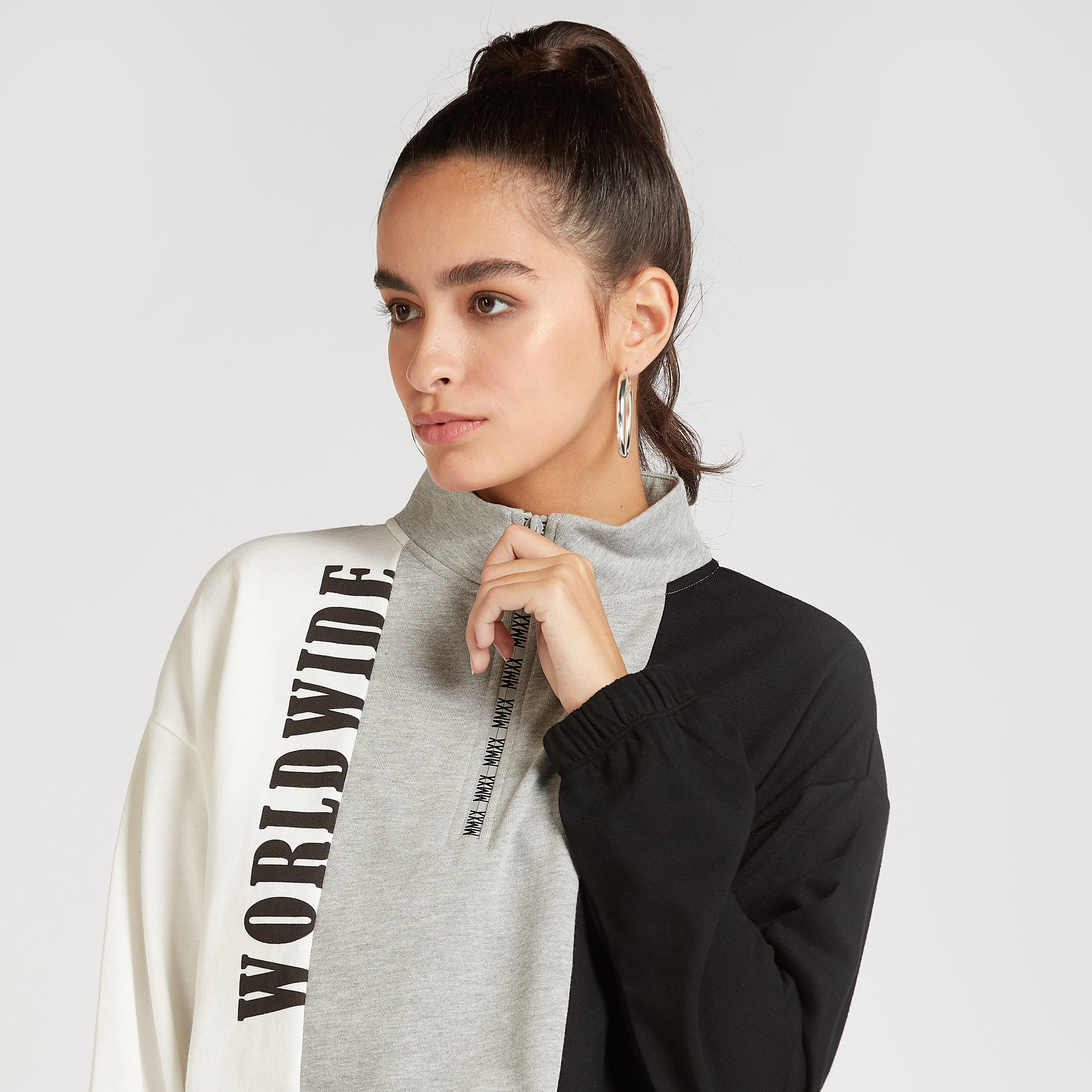 هودي مستدام بطبعات وأكمام طويلة وتفاصيل سحّاب إكسبو 2020-women-winterwear-hoodiesandsweatshirts-hoodies-image-5