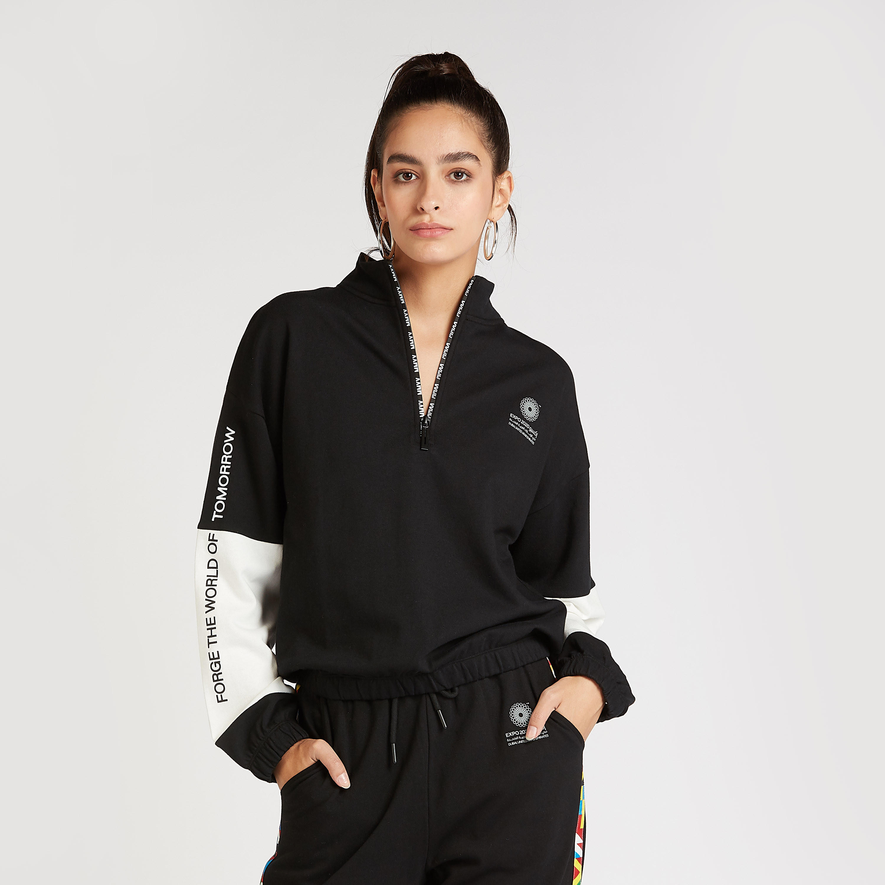هودي مستدام بطبعات وأكمام طويلة وتفاصيل سحّاب إكسبو 2020-women-winterwear-hoodiesandsweatshirts-hoodies-image-1