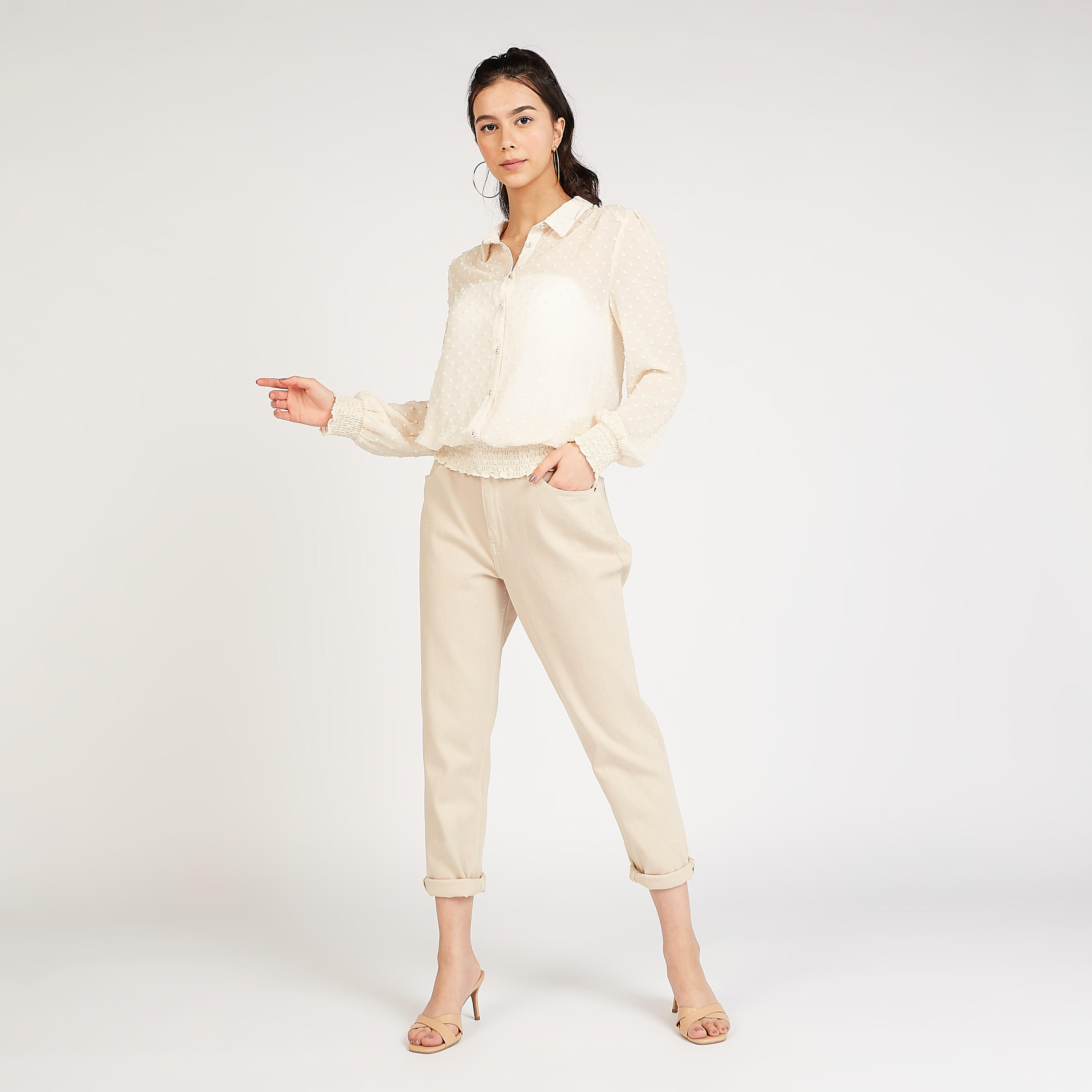 بلوزة مستدامة بارزة الملمس بياقة واسعة وأكمام بيشوب-women-clothing-shirtsandblouses-blouses-image-4