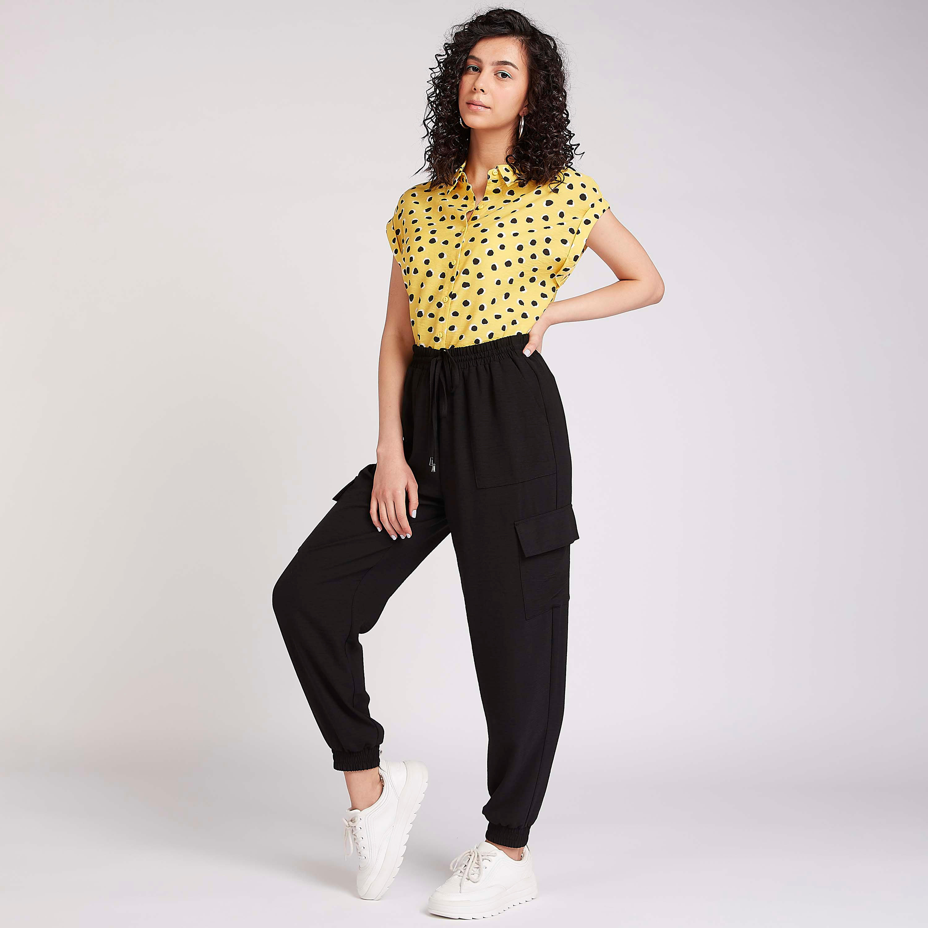 قميص بياقة عادية وأكمام كاب وطبعات حيوانات-women-clothing-shirtsandblouses-shirts-image-2