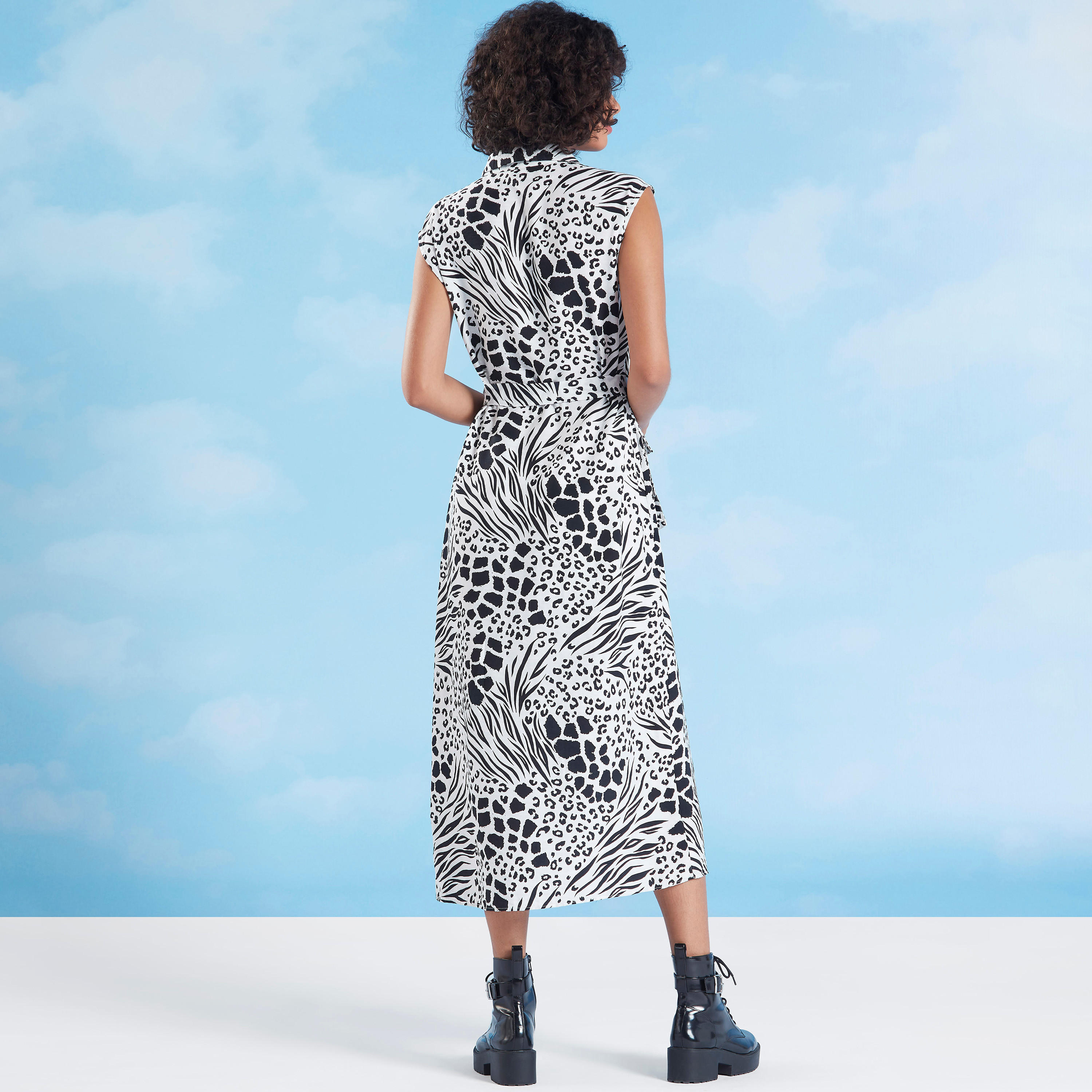 قميص فستان ميدي بياقة عادية وطبعات وأكمام كاب-women-clothing-dresses-image-6