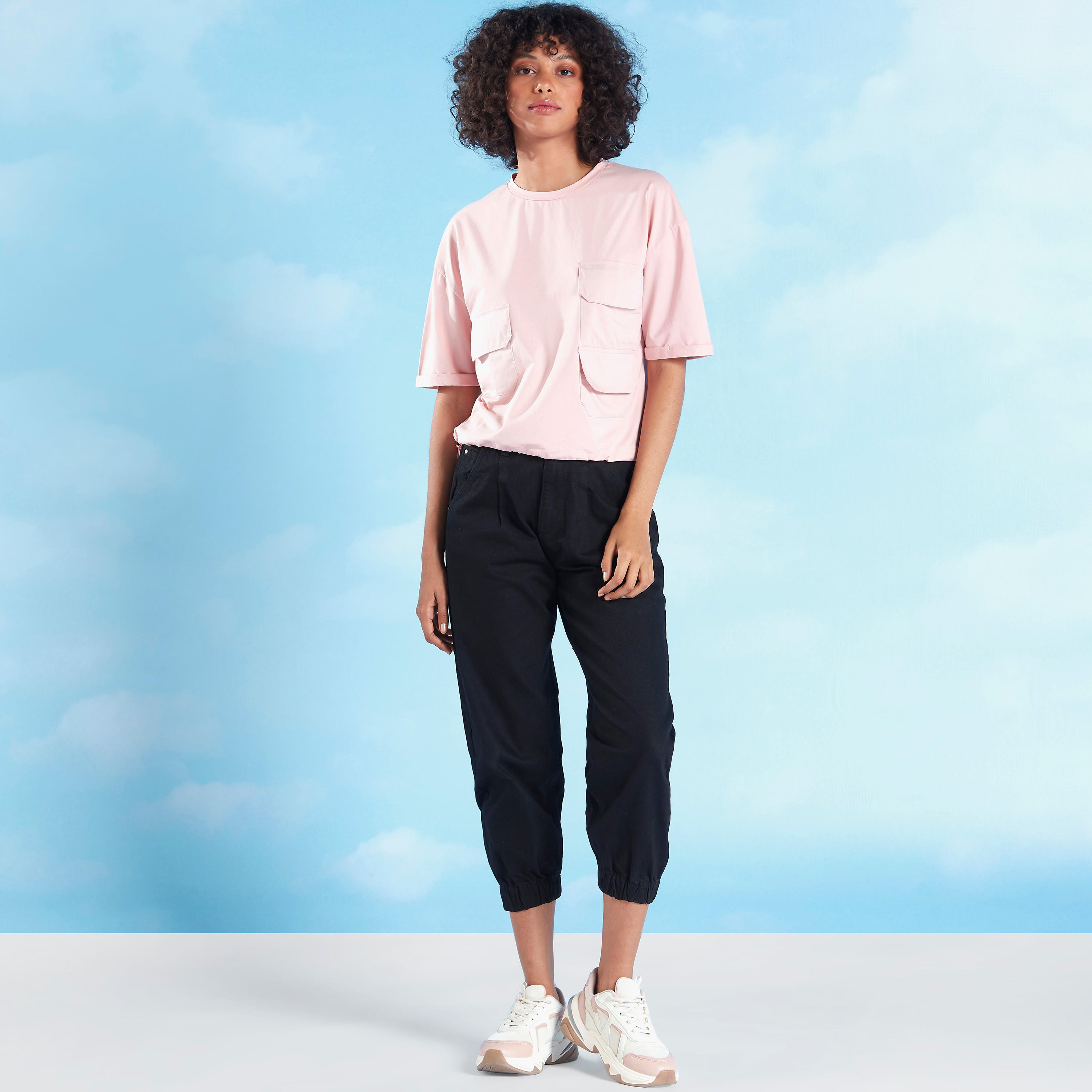 تيشيرت سادة بياقة ضيّقة وأكمام قصيرة-women-clothing-tshirts-image-2