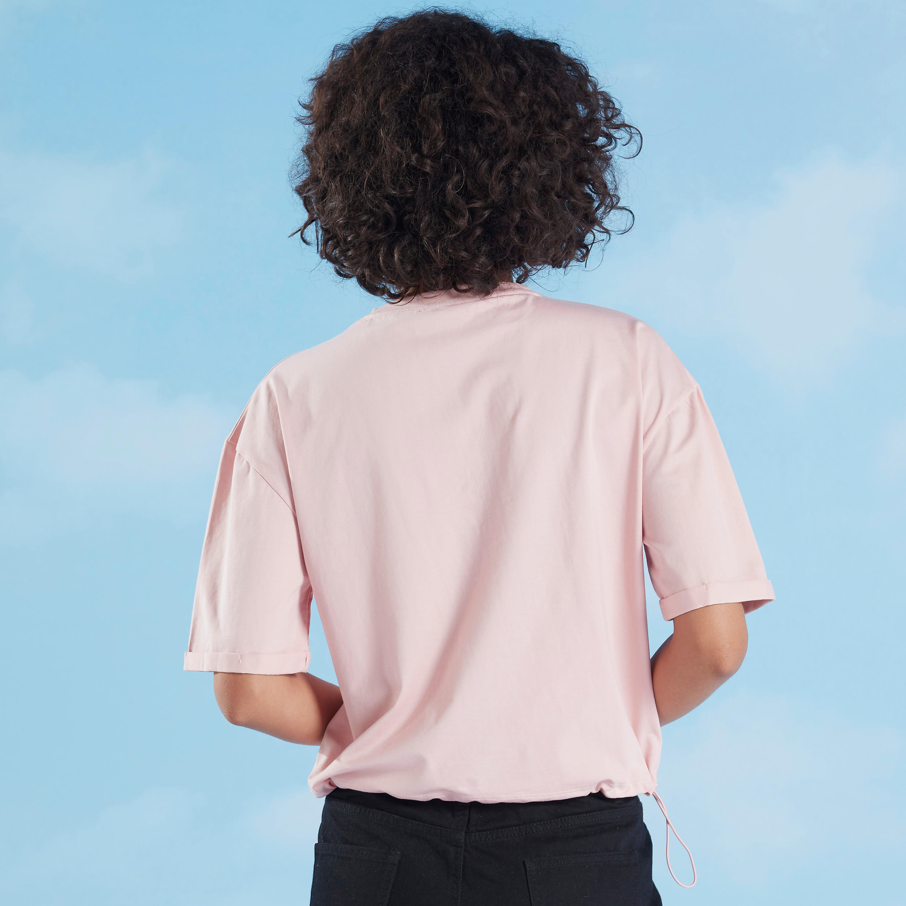 تيشيرت سادة بياقة ضيّقة وأكمام قصيرة-women-clothing-tshirts-image-5
