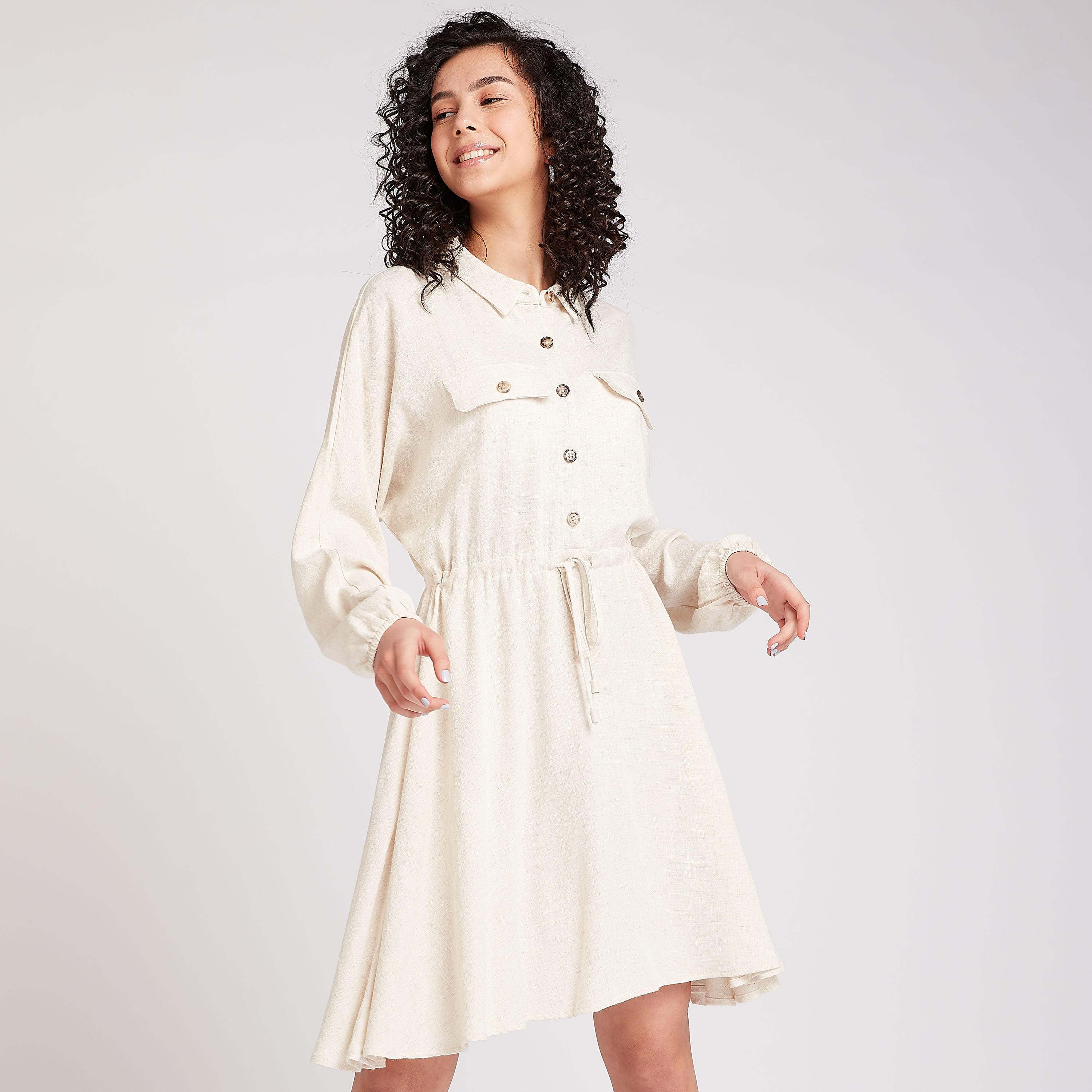 فستان منسدل قصير بارز الملمس بياقة عادية وأكمام طويلة-women-clothing-dresses-image-5