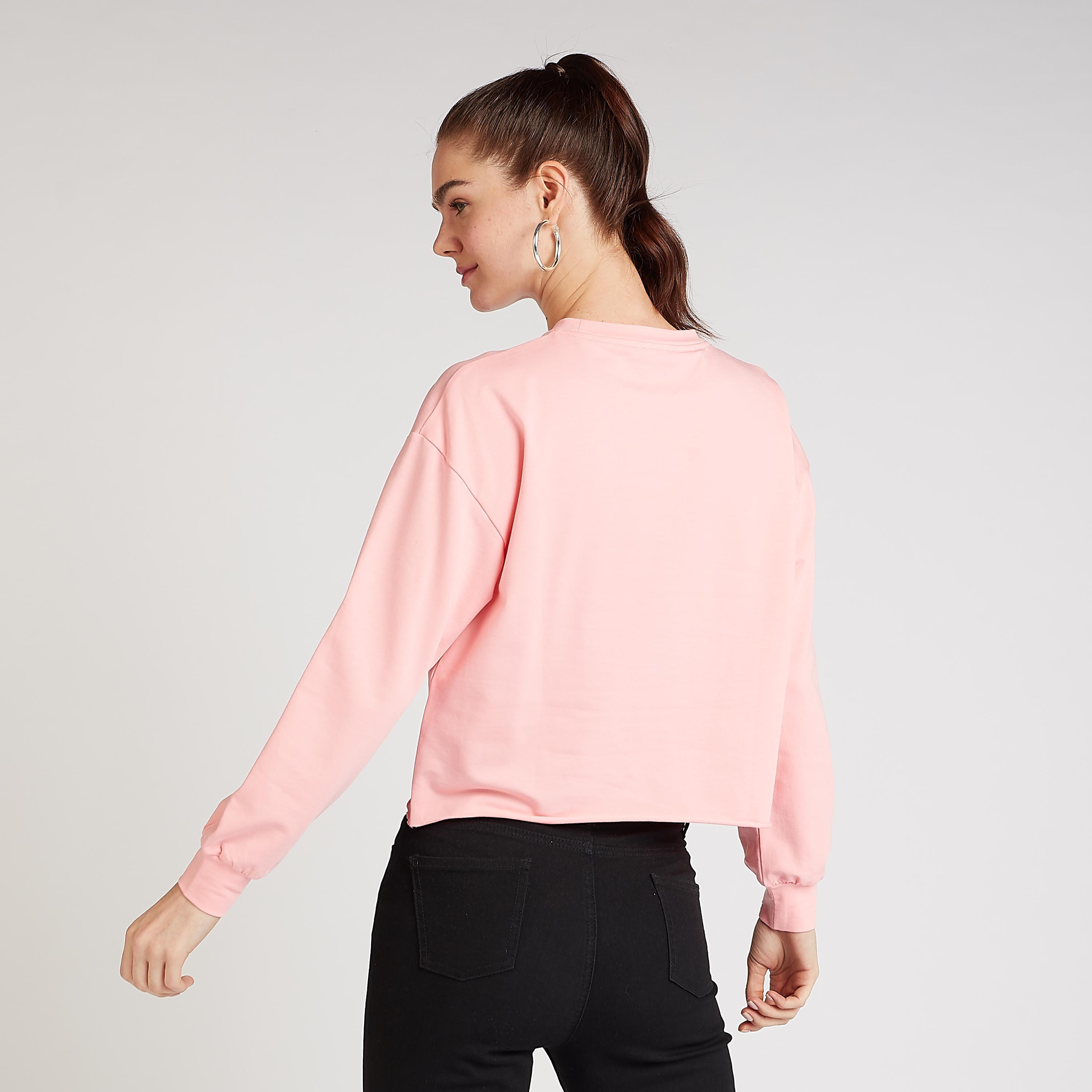 سويت شيرت مستدام بياقة ضيّقة وأكمام طويلة وطبعات-women-winterwear-hoodiesandsweatshirts-sweatshirts-image-2