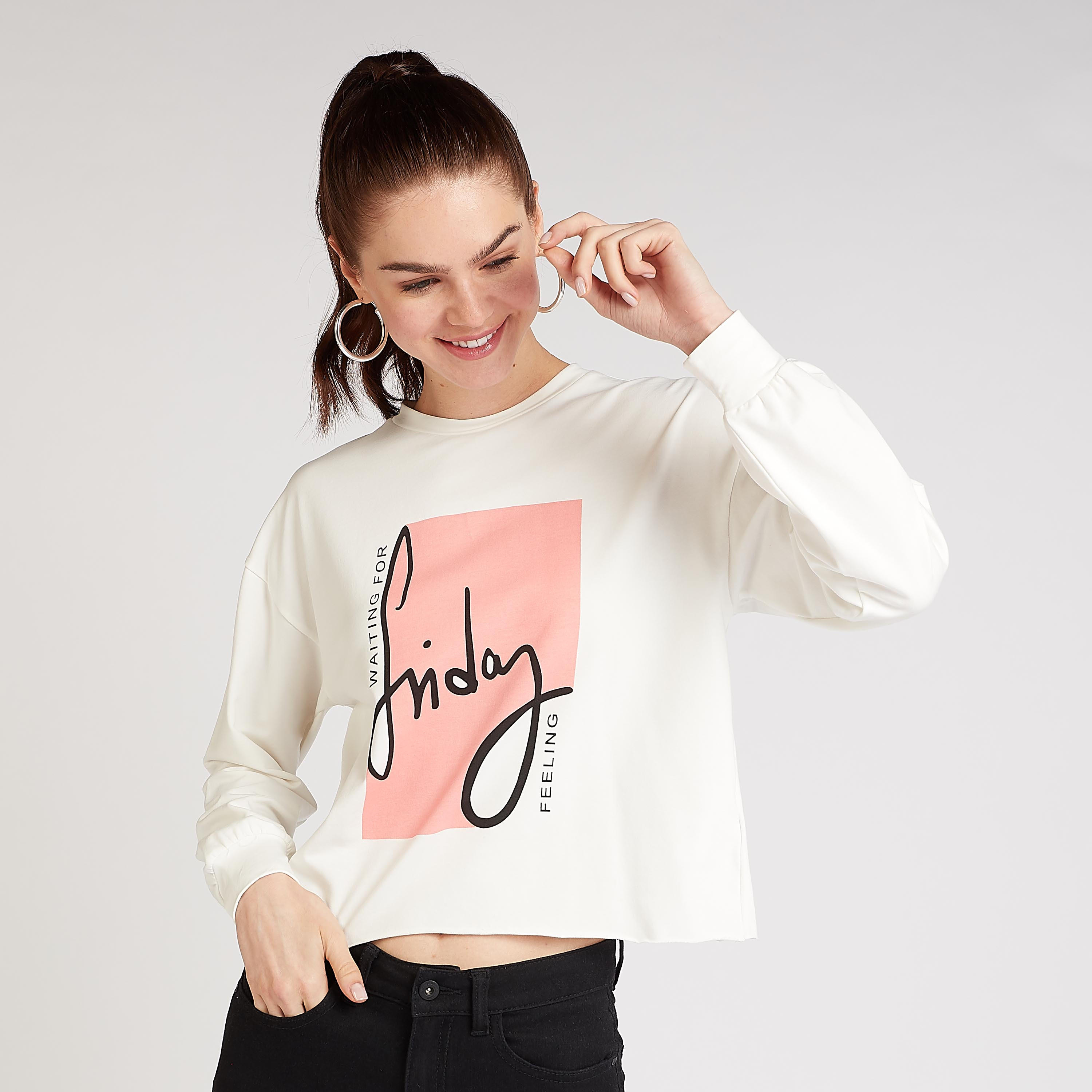 سويت شيرت مستدام بياقة ضيّقة وأكمام طويلة وطبعات-women-winterwear-hoodiesandsweatshirts-sweatshirts-image-1