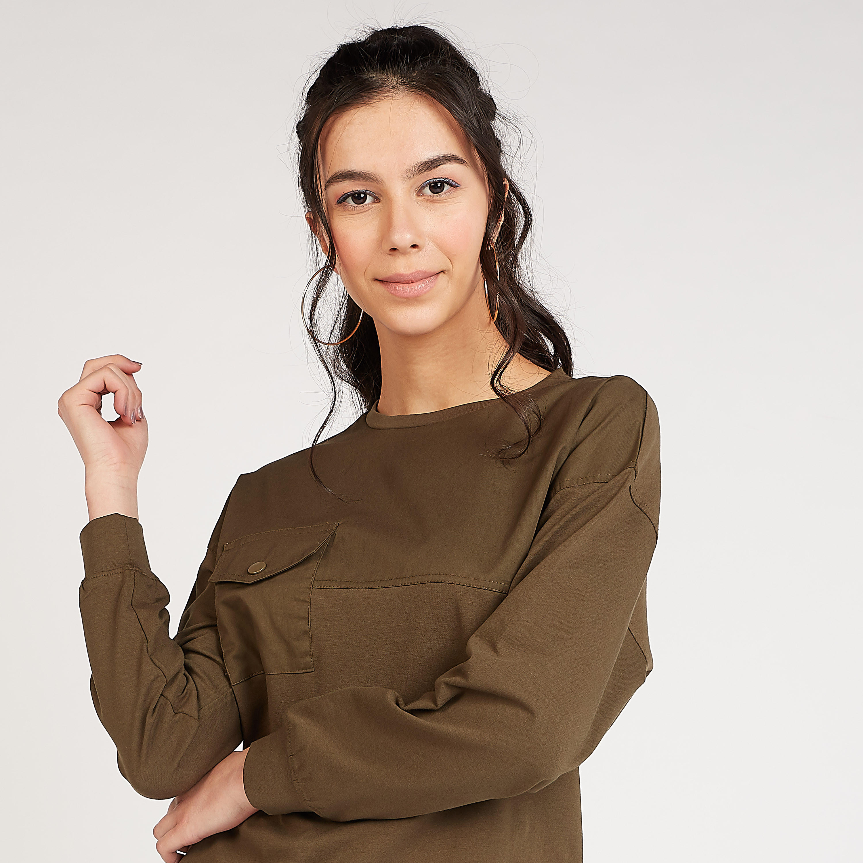 سويت شيرت سادة بياقة ضيّقة وأكمام طويلة-women-winterwear-hoodiesandsweatshirts-sweatshirts-image-3