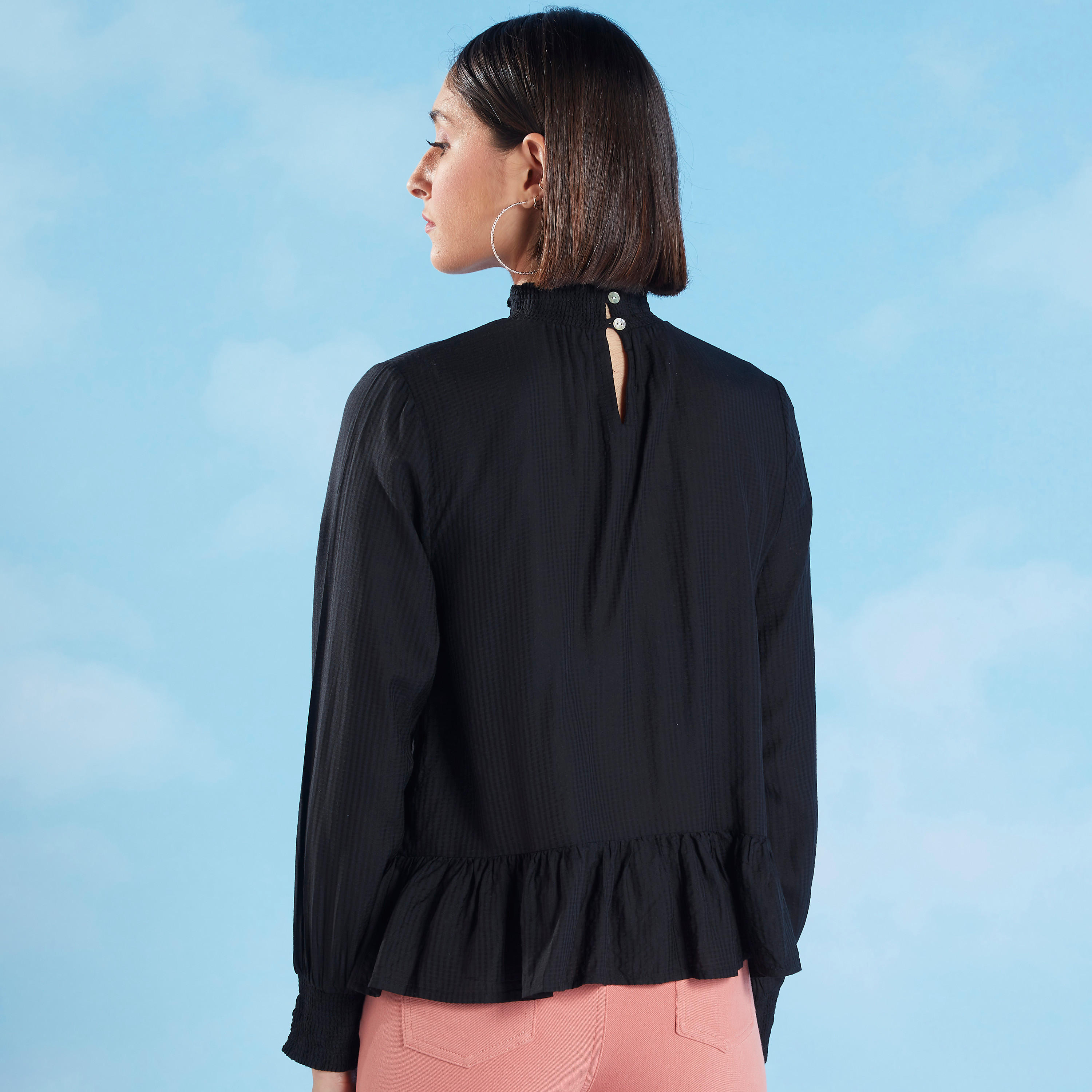 بلوزة مطرزة بياقة عالية وأكمام بيشوب-women-clothing-shirtsandblouses-blouses-image-4