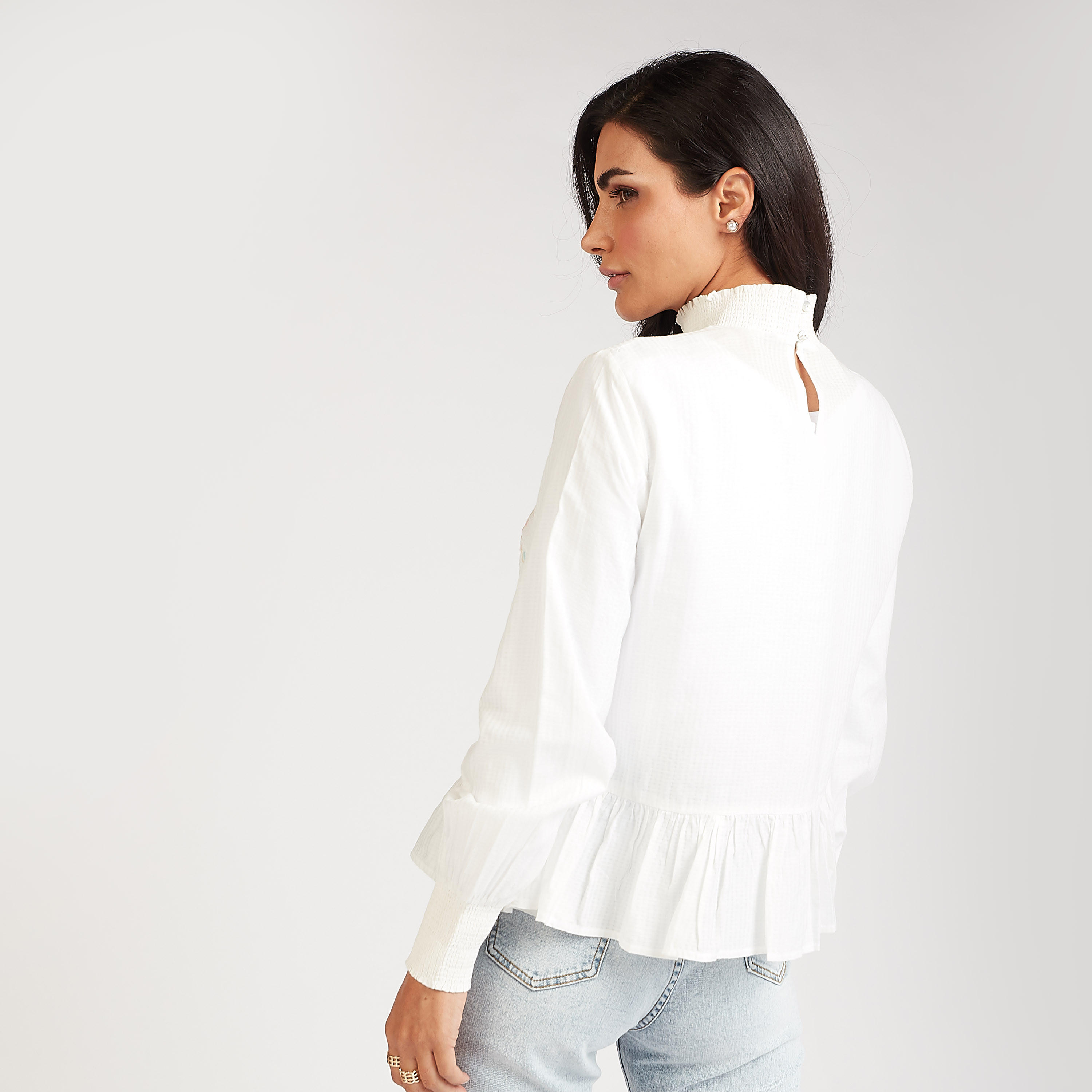 بلوزة مطرزة بياقة عالية وأكمام بيشوب-women-clothing-shirtsandblouses-blouses-image-4