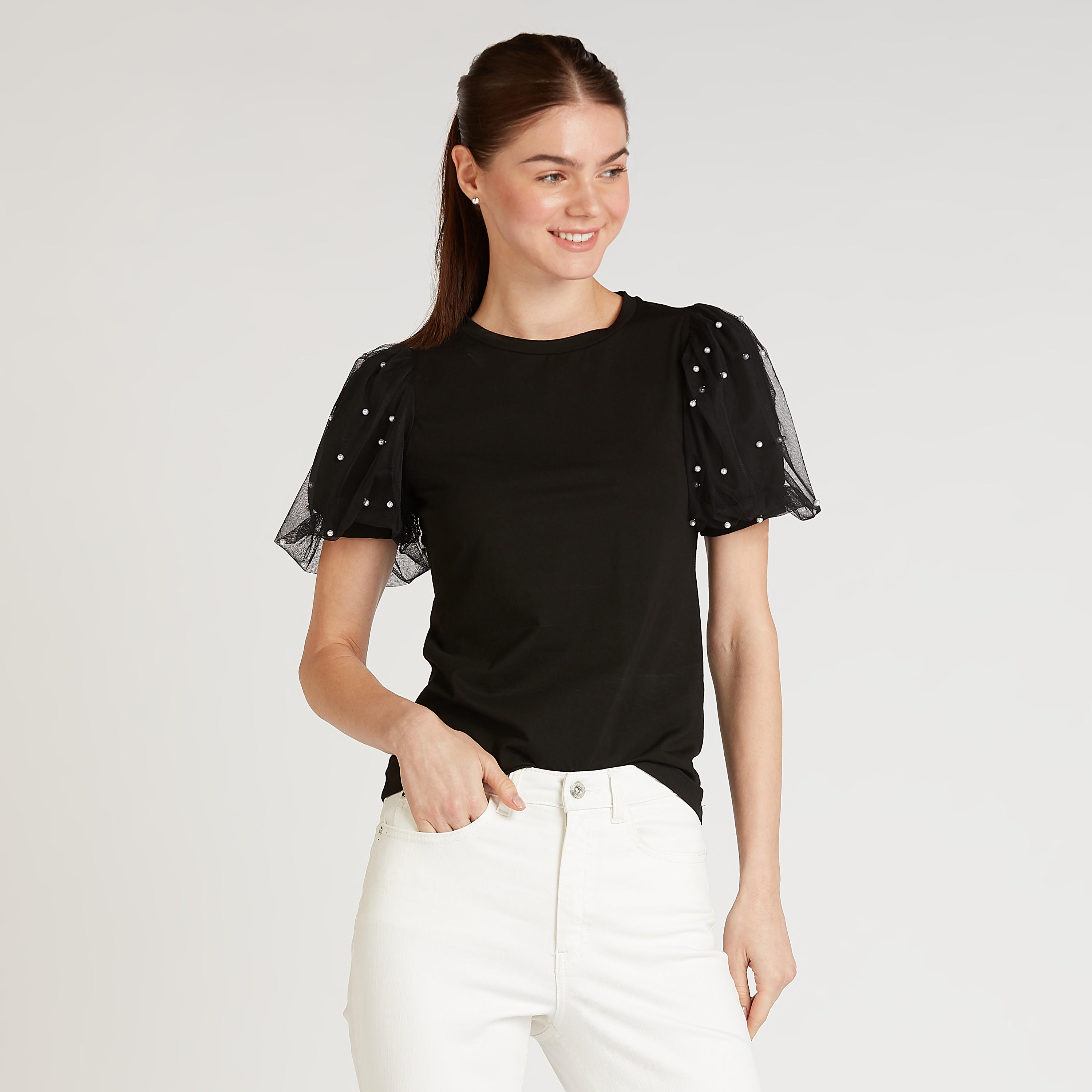 بلوزة سادة بياقة ضيقة وأكمام قصيرة مزينة-women-clothing-shirtsandblouses-blouses-image-1